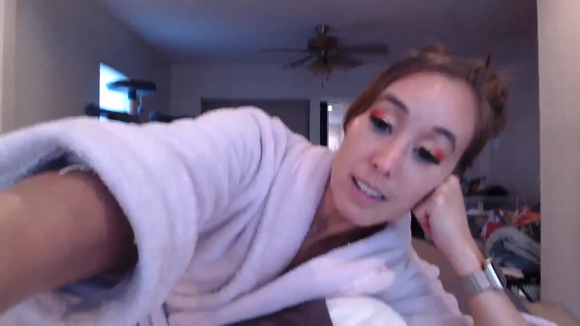 Gallery image thumbnail from Christy_Love's myfreecams stream on, 07/05/2024, 01:34 image 18 of 20
