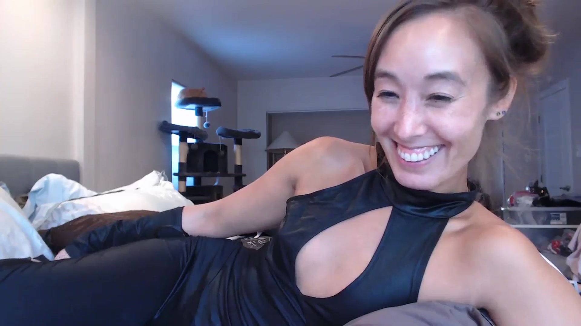 Gallery image thumbnail from Christy_Love's myfreecams stream on, 07/09/2024, 01:38 image 13 of 20