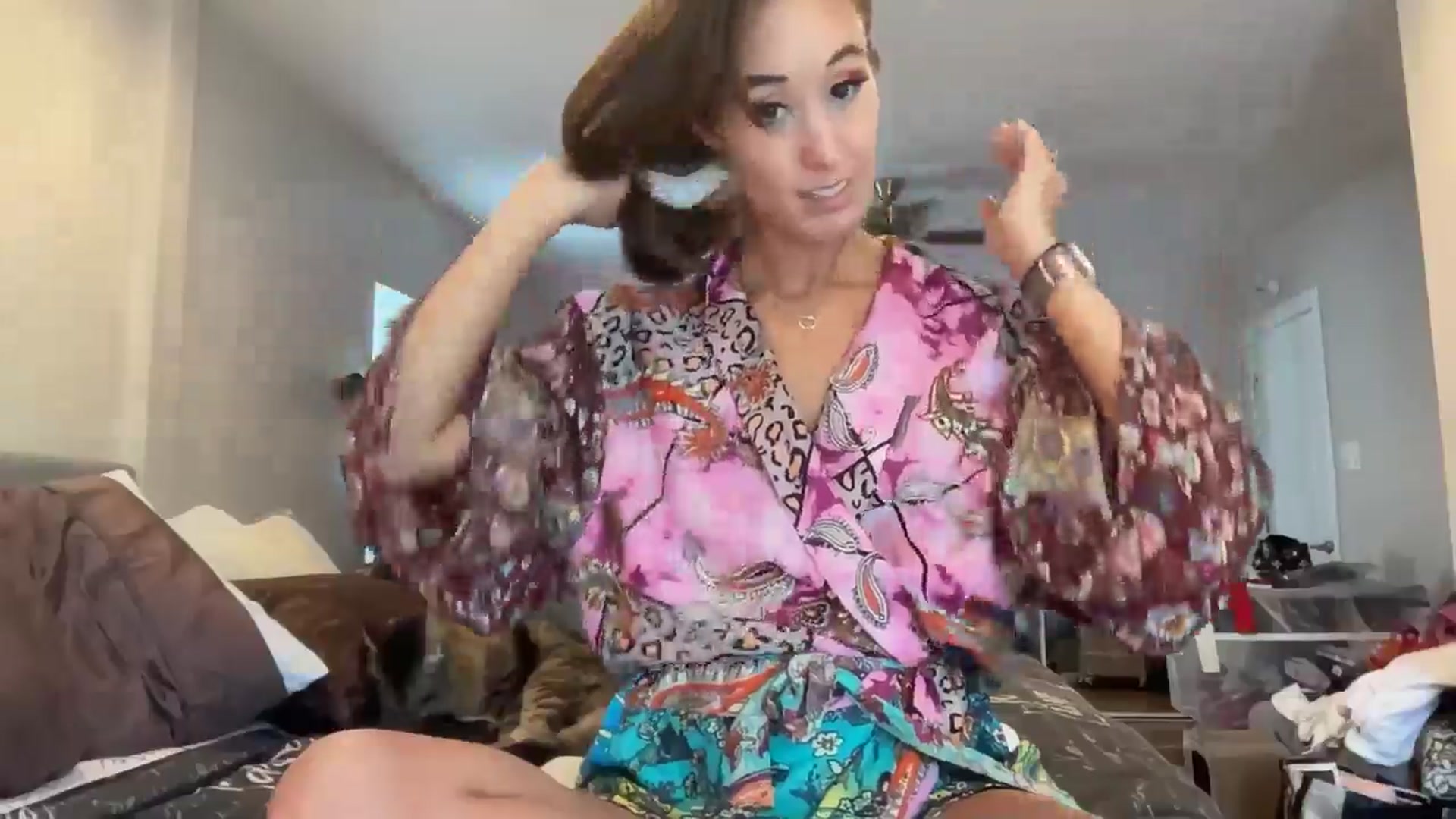 Gallery image thumbnail from Christy_Love's myfreecams stream on, 07/15/2024, 21:03 image 16 of 20