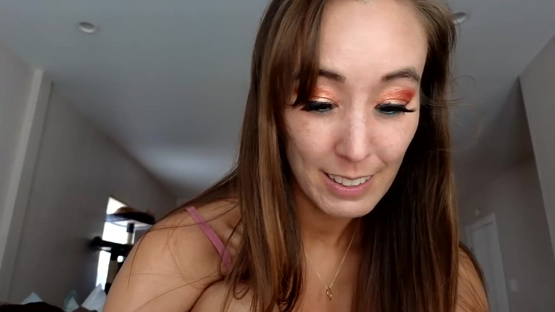 Gallery image thumbnail from Christy_Love's myfreecams stream on, 07/24/2024, 21:06 image 1 of 20