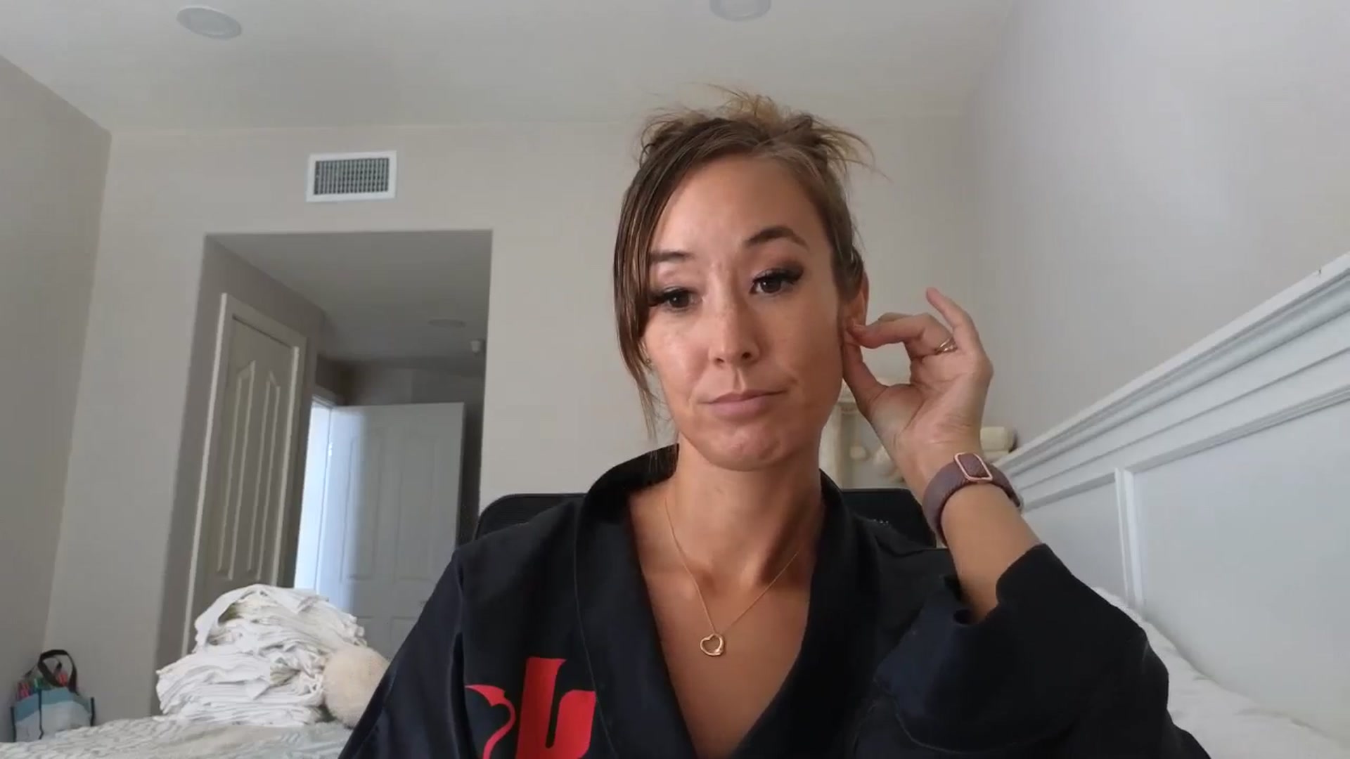 Gallery image thumbnail from Christy_Love's myfreecams stream on, 08/10/2024, 19:51 image 3 of 20