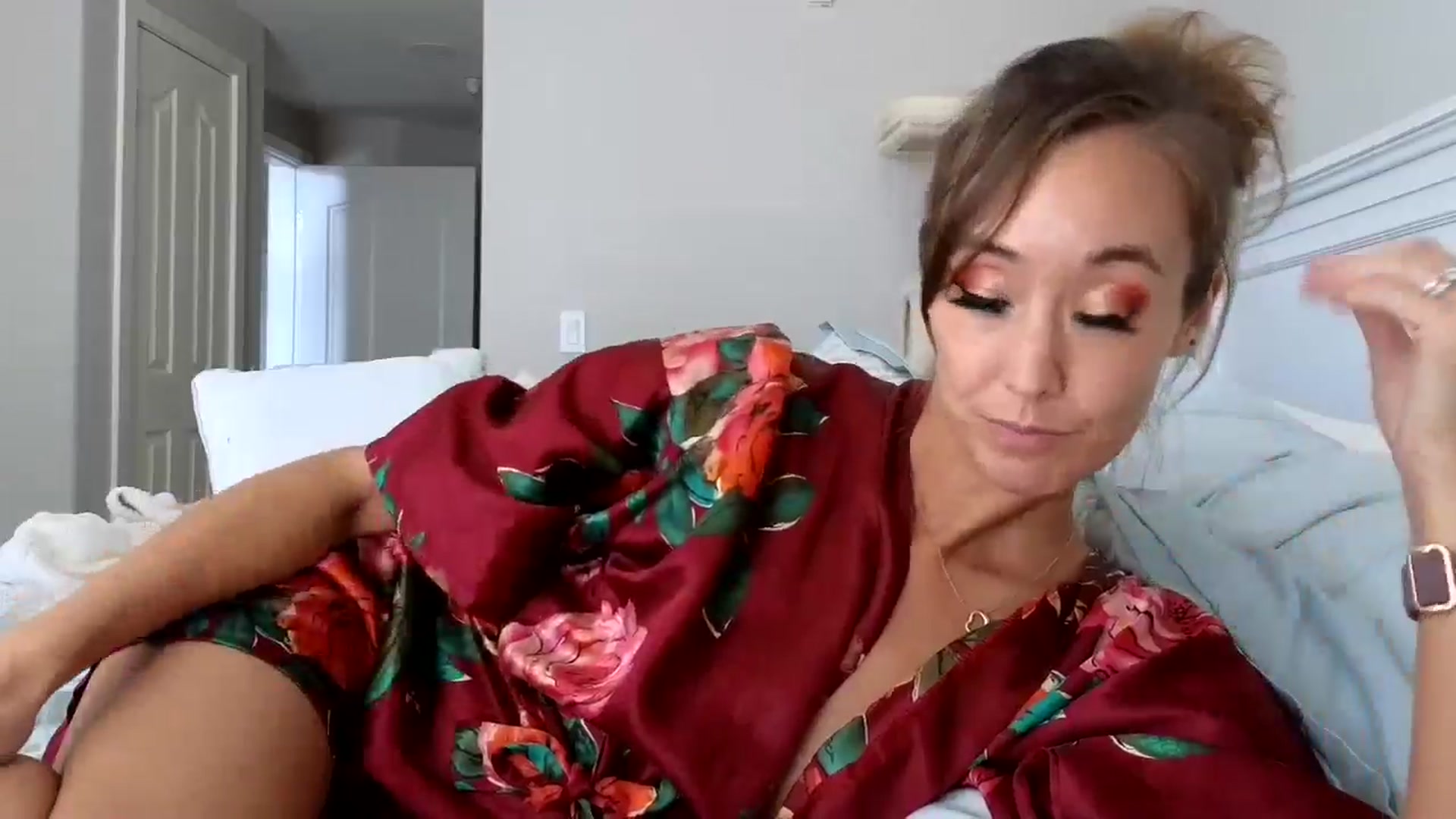Gallery image thumbnail from Christy_Love's myfreecams stream on, 08/11/2024, 21:58 image 10 of 20