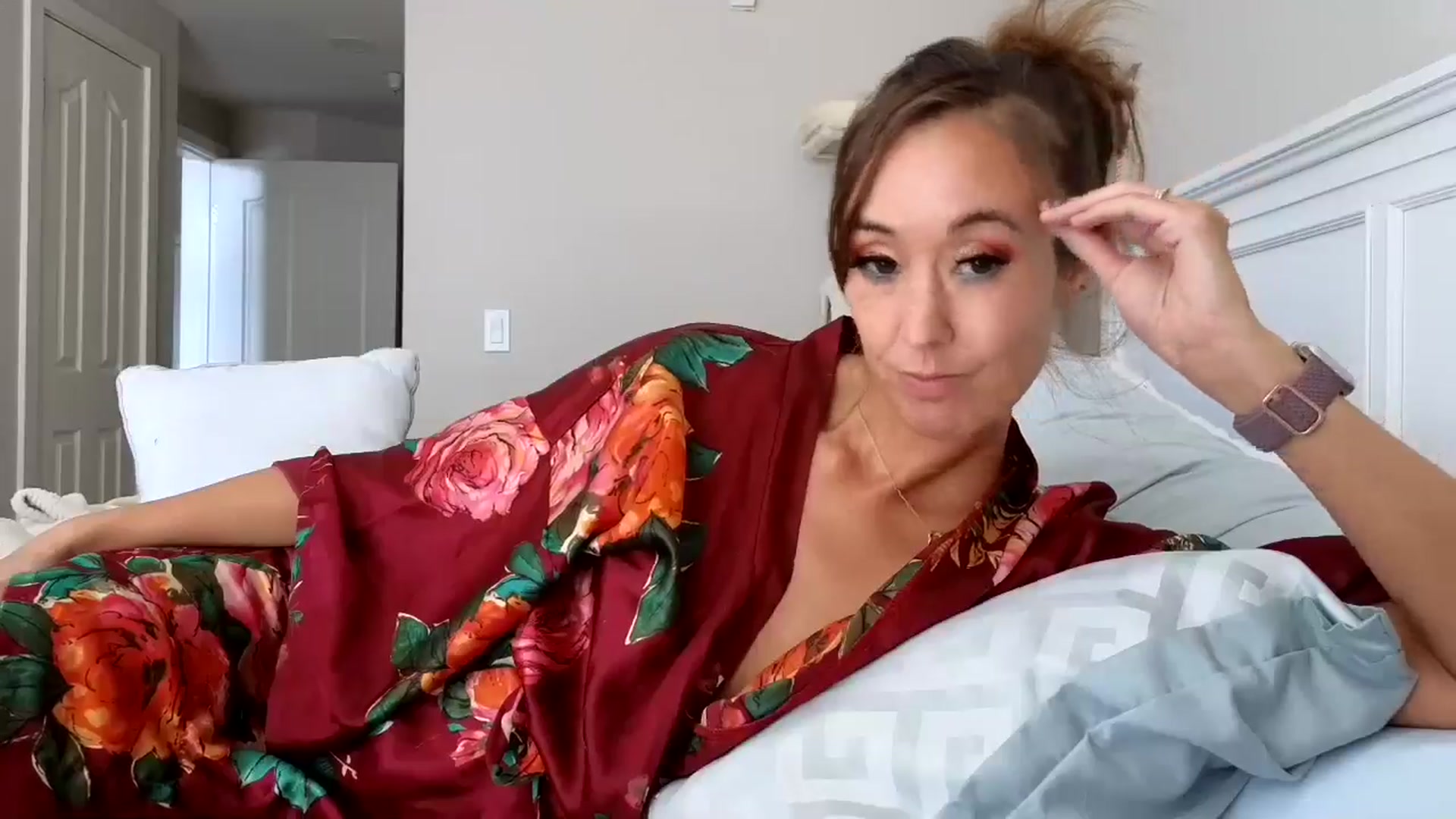 Gallery image thumbnail from Christy_Love's myfreecams stream on, 08/11/2024, 21:58 image 14 of 20