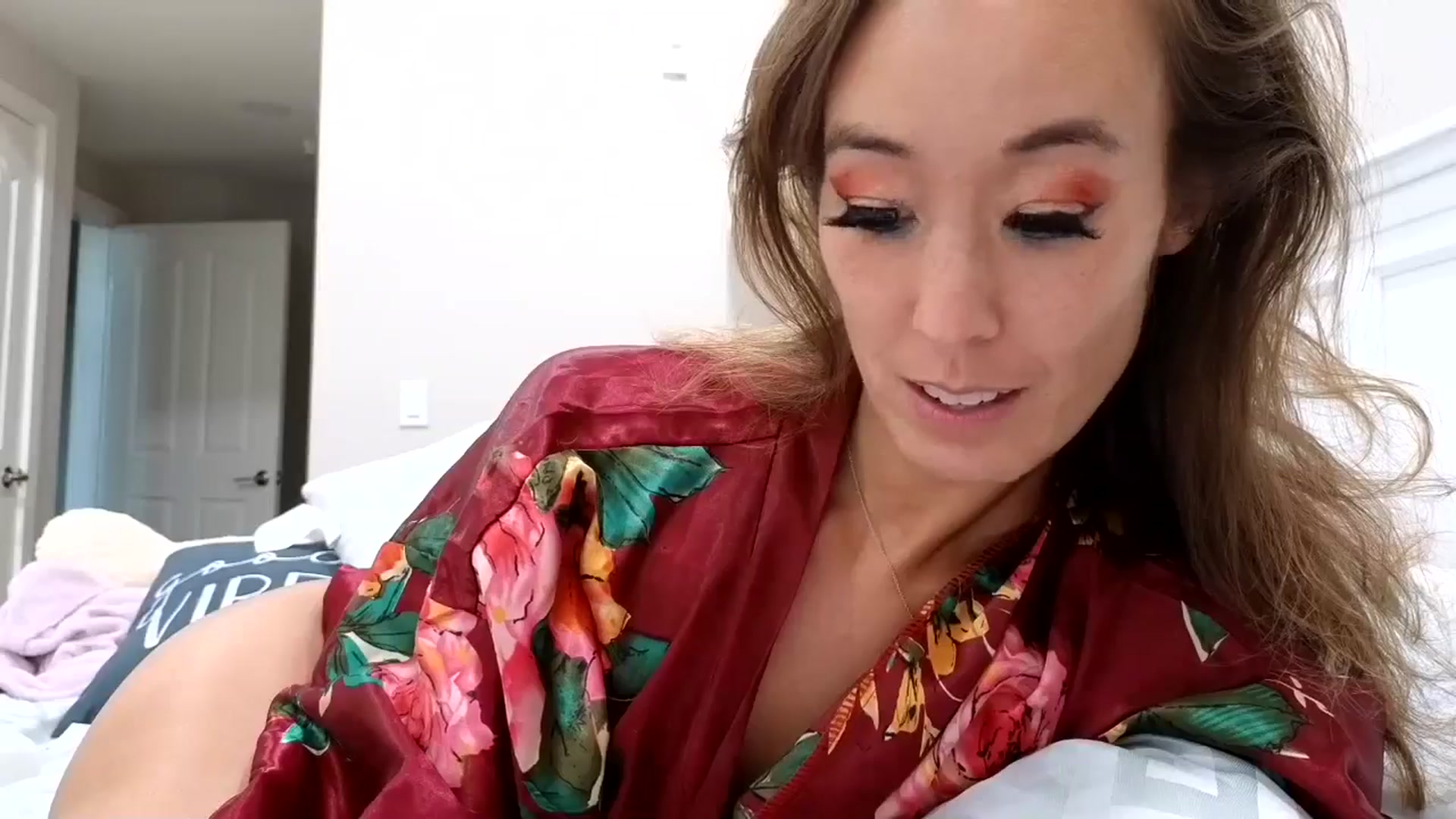 Gallery image thumbnail from Christy_Love's myfreecams stream on, 08/12/2024, 02:42 image 13 of 20