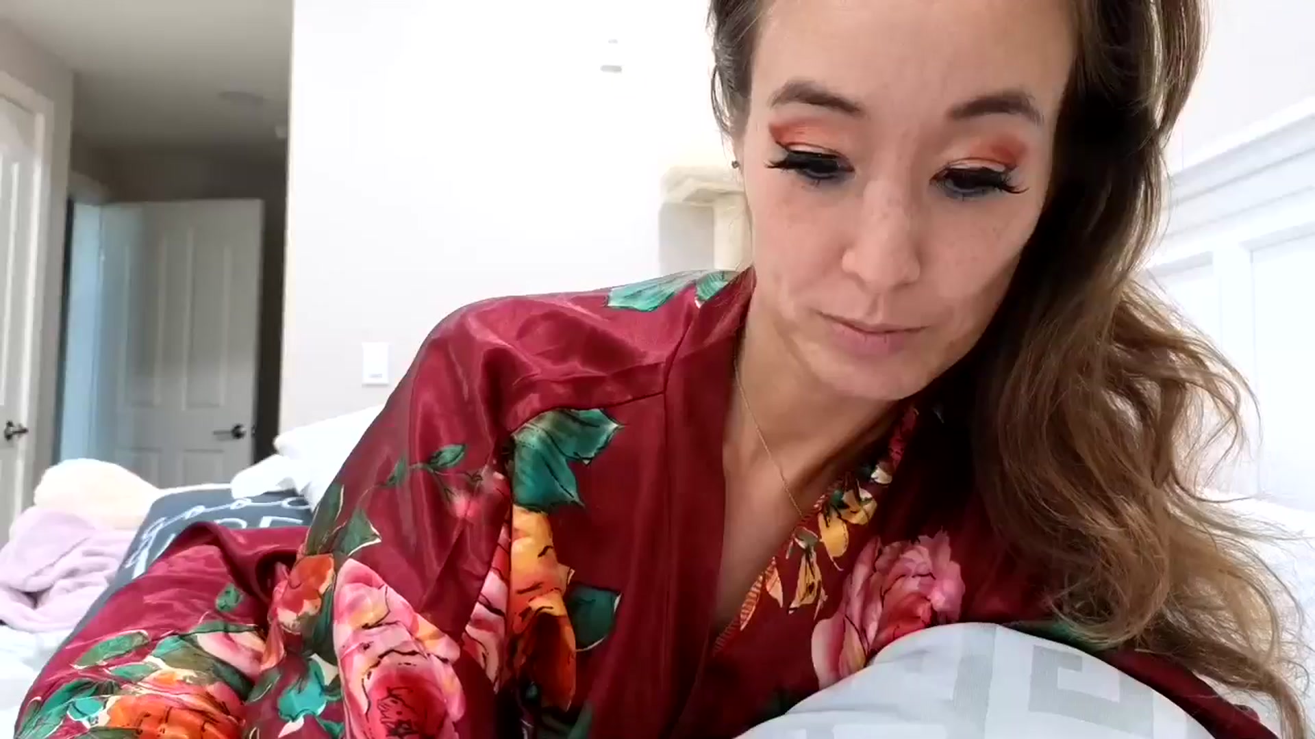 Gallery image thumbnail from Christy_Love's myfreecams stream on, 08/12/2024, 02:42 image 12 of 20
