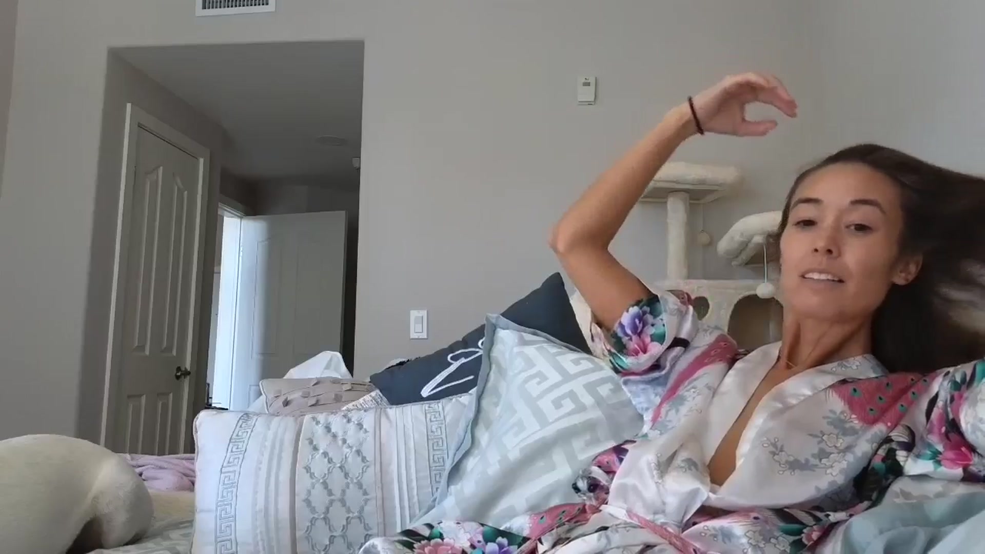Gallery image thumbnail from Christy_Love's myfreecams stream on, 08/13/2024, 24:01 image 12 of 20