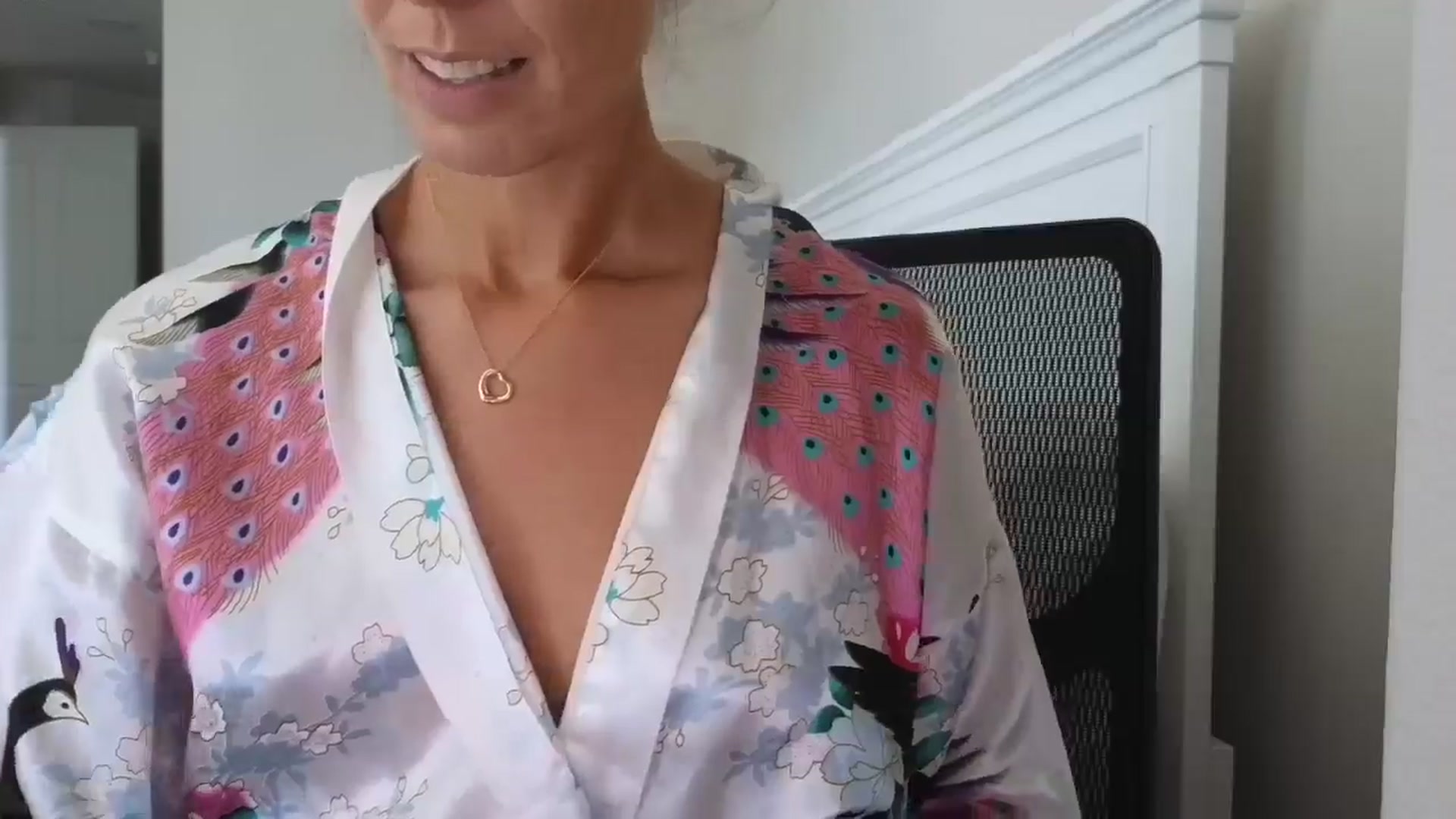 Gallery image thumbnail from Christy_Love's myfreecams stream on, 08/13/2024, 24:01 image 17 of 20