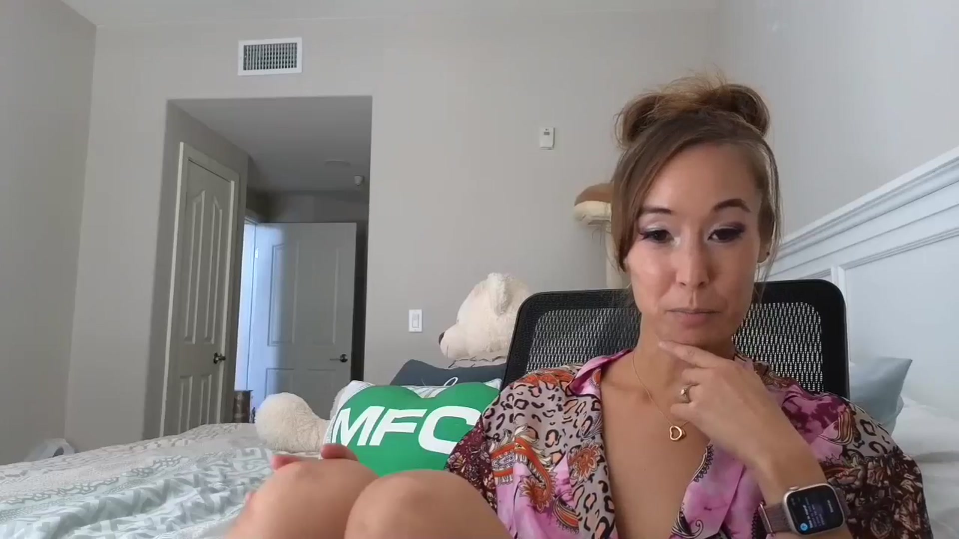 Gallery image thumbnail from Christy_Love's myfreecams stream on, 08/14/2024, 20:17 image 12 of 20
