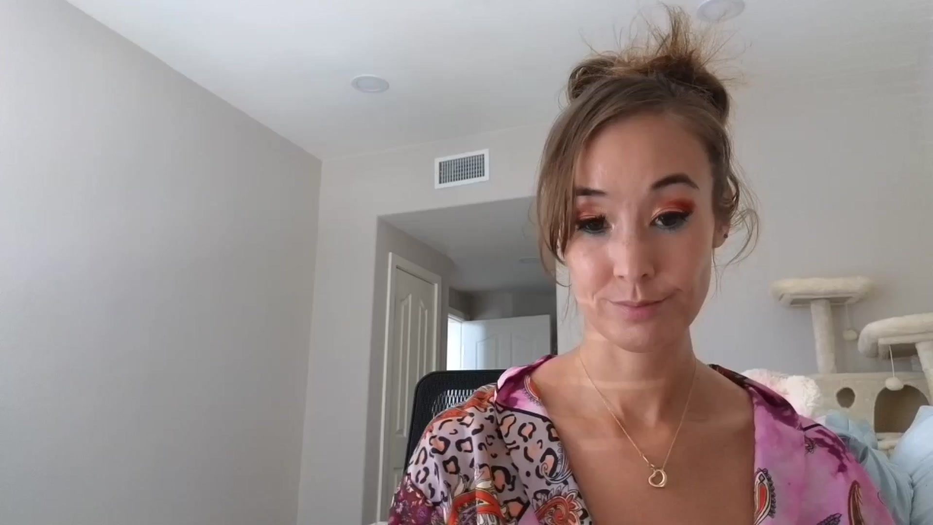 Gallery image thumbnail from Christy_Love's myfreecams stream on, 08/16/2024, 19:58 image 1 of 20