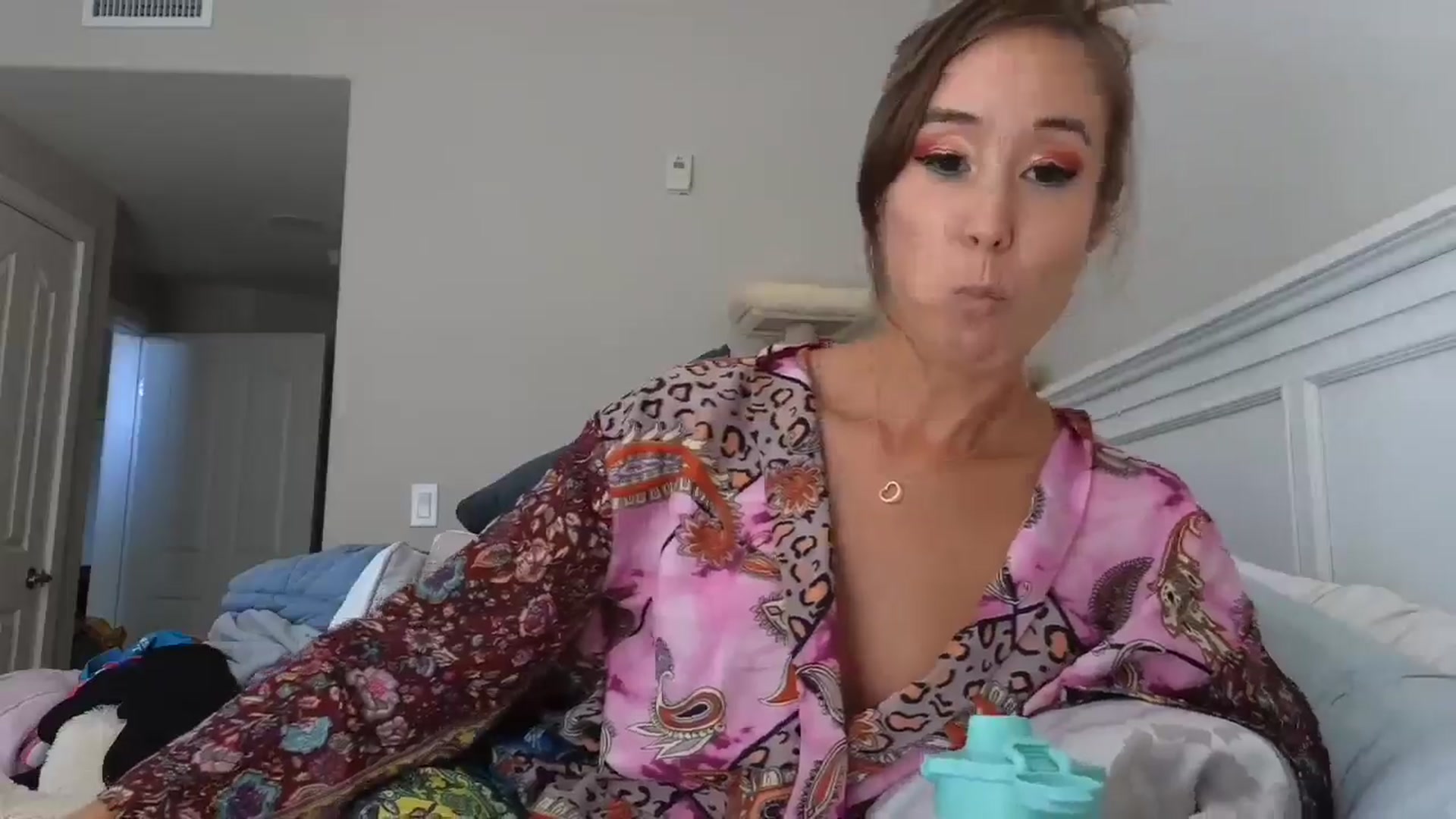 Gallery image thumbnail from Christy_Love's myfreecams stream on, 08/16/2024, 20:55 image 18 of 20