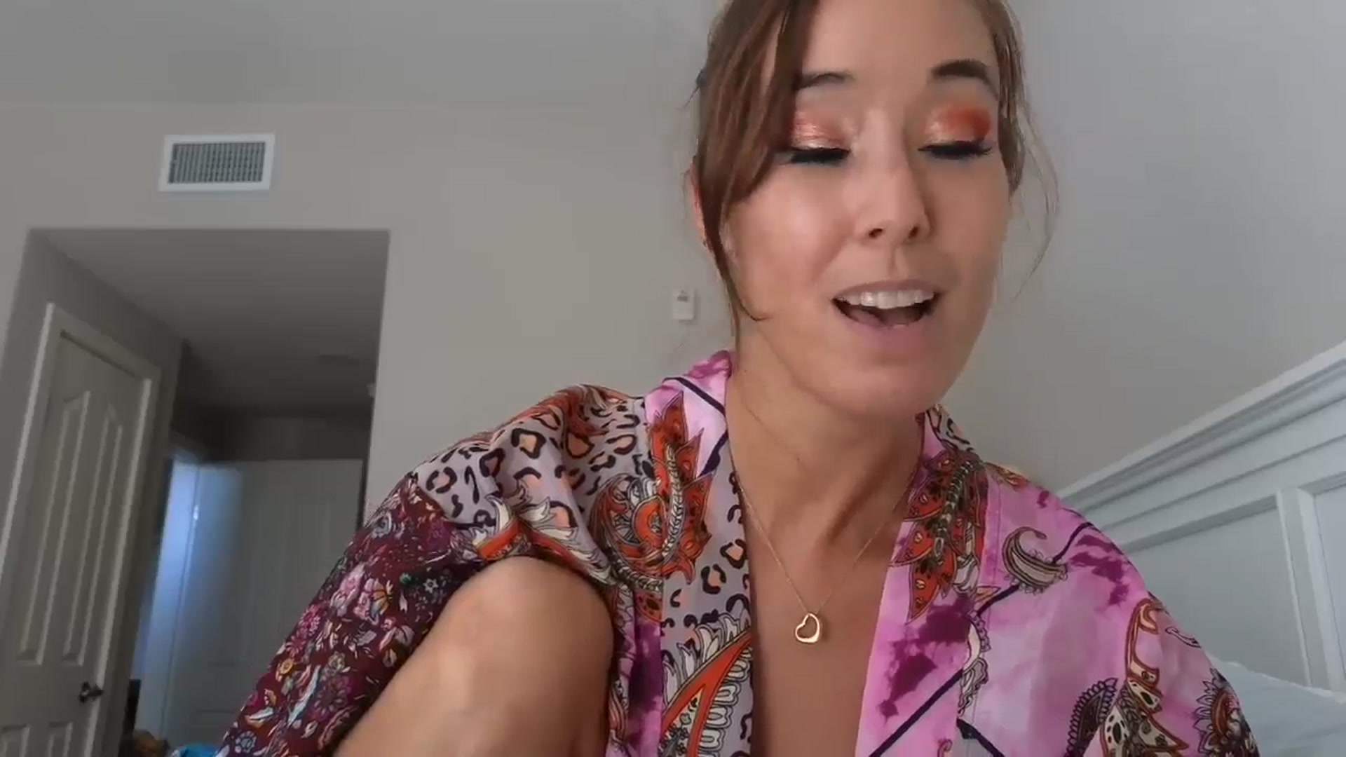 Gallery image thumbnail from Christy_Love's myfreecams stream on, 08/16/2024, 20:55 image 12 of 20