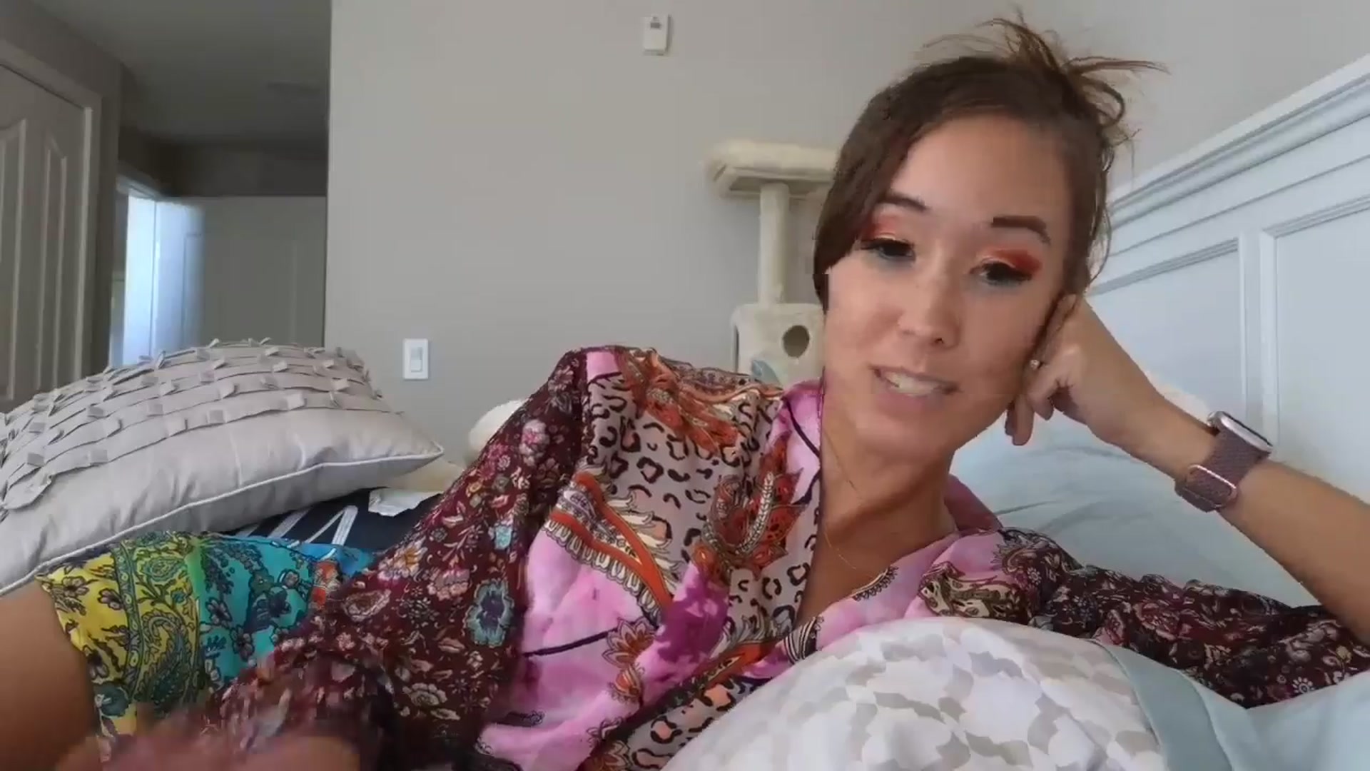 Gallery image thumbnail from Christy_Love's myfreecams stream on, 08/17/2024, 24:09 image 15 of 20