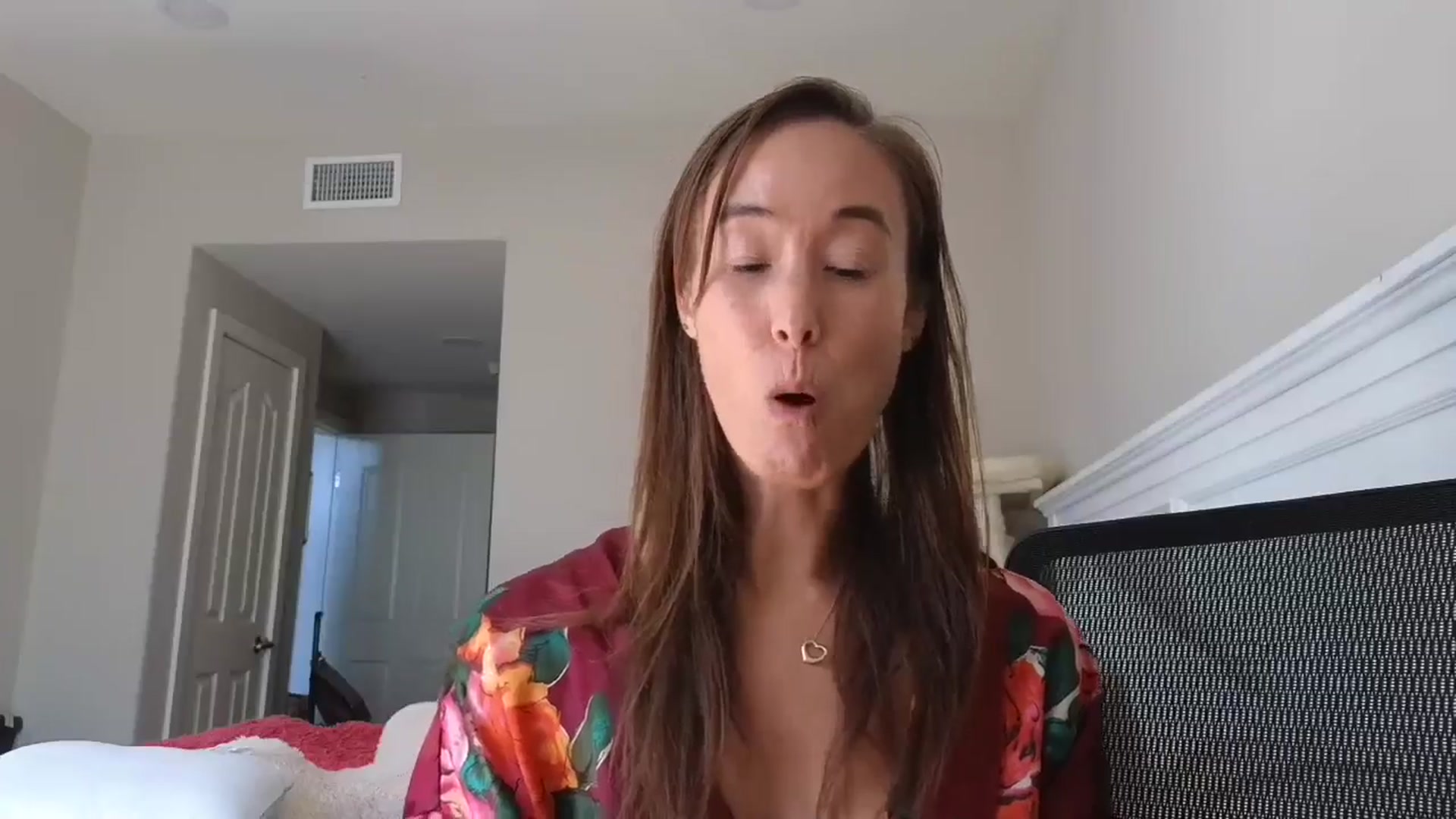 Gallery image thumbnail from Christy_Love's myfreecams stream on, 09/02/2024, 21:14 image 4 of 20
