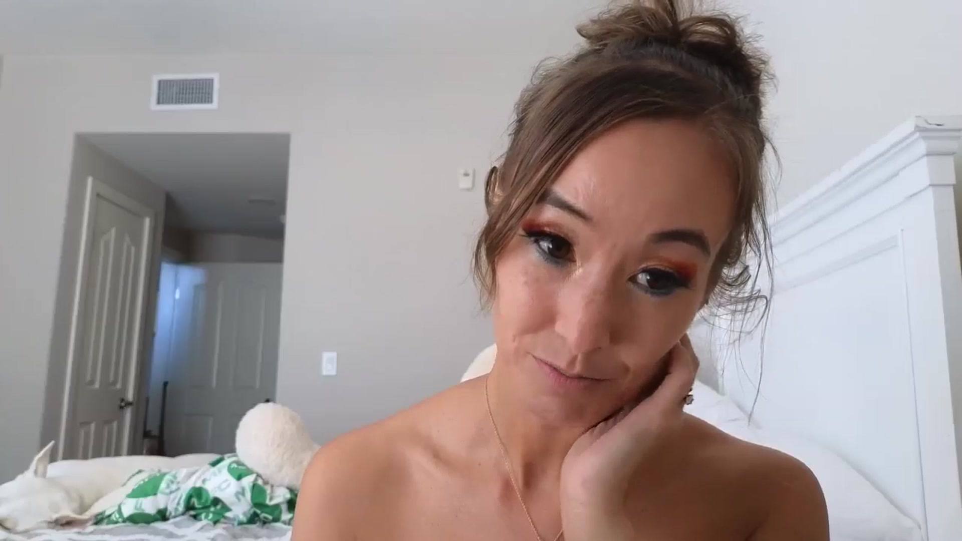 Gallery image thumbnail from Christy_Love's myfreecams stream on, 09/06/2024, 22:03 image 15 of 20