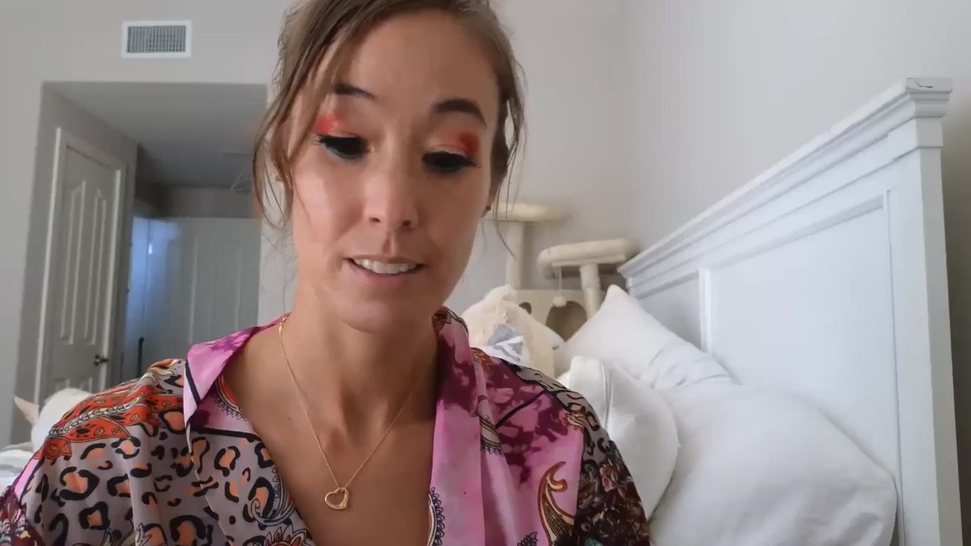 Gallery image thumbnail from Christy_Love's myfreecams stream on, 09/06/2024, 22:03 image 1 of 20