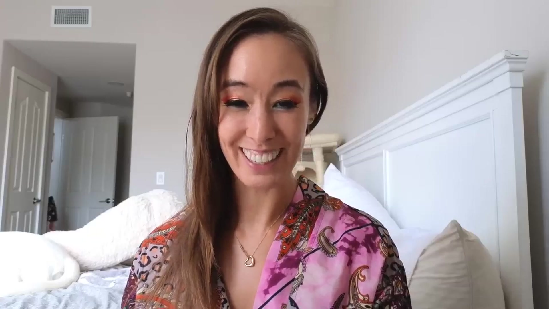 Gallery image thumbnail from Christy_Love's myfreecams stream on, 09/21/2024, 19:13 image 15 of 20