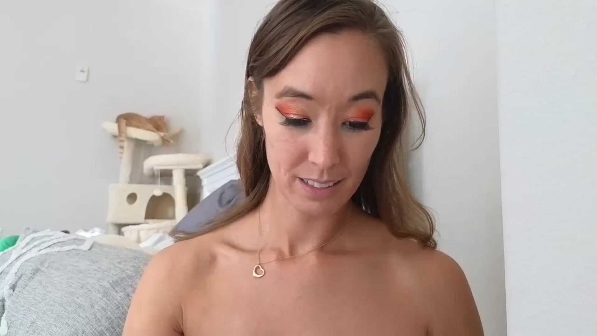 Gallery image thumbnail from Christy_Love's myfreecams stream on, 10/27/2024, 24:03 image 7 of 20