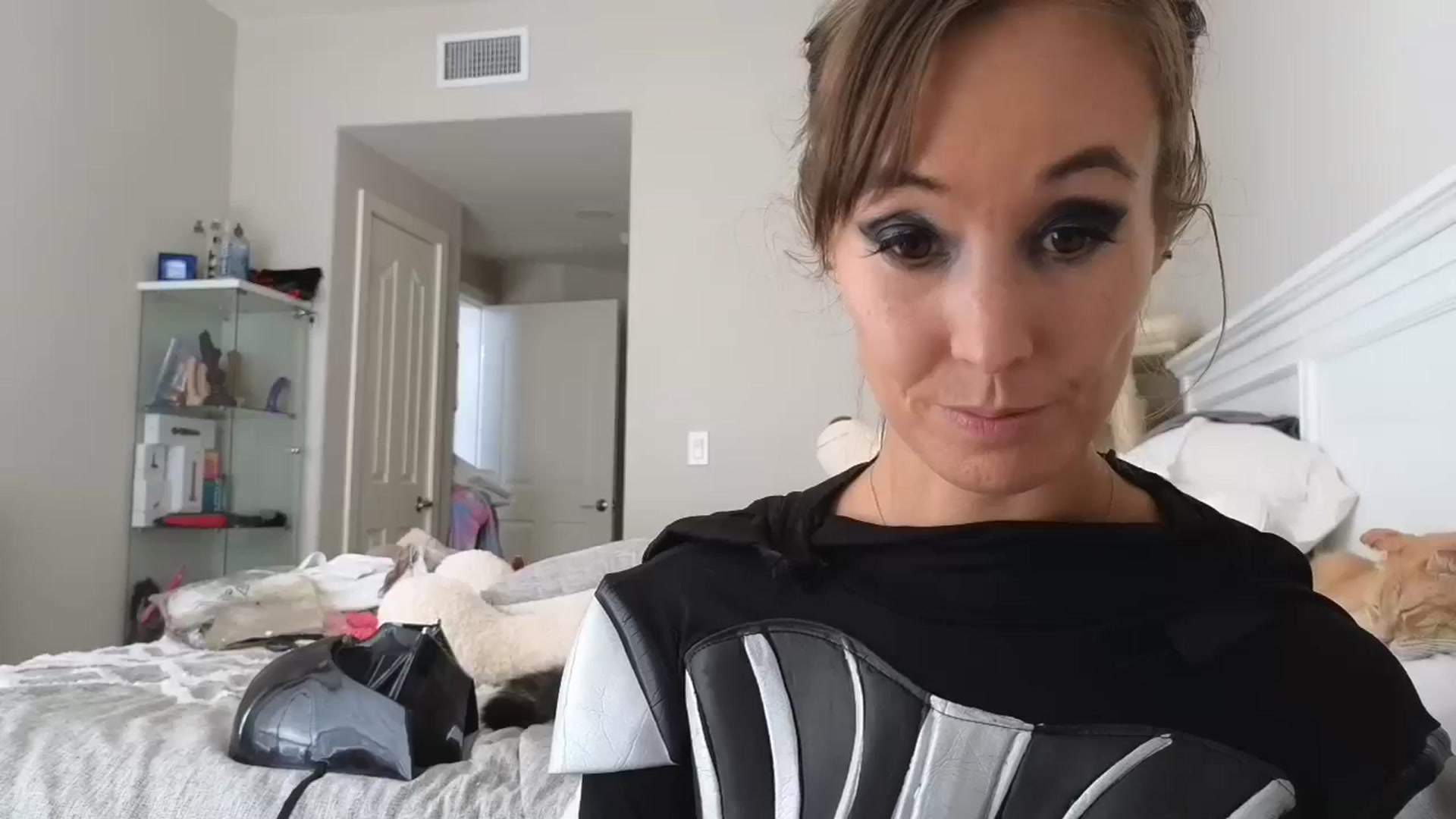 Gallery image thumbnail from Christy_Love's myfreecams stream on, 10/27/2024, 19:47 image 14 of 20