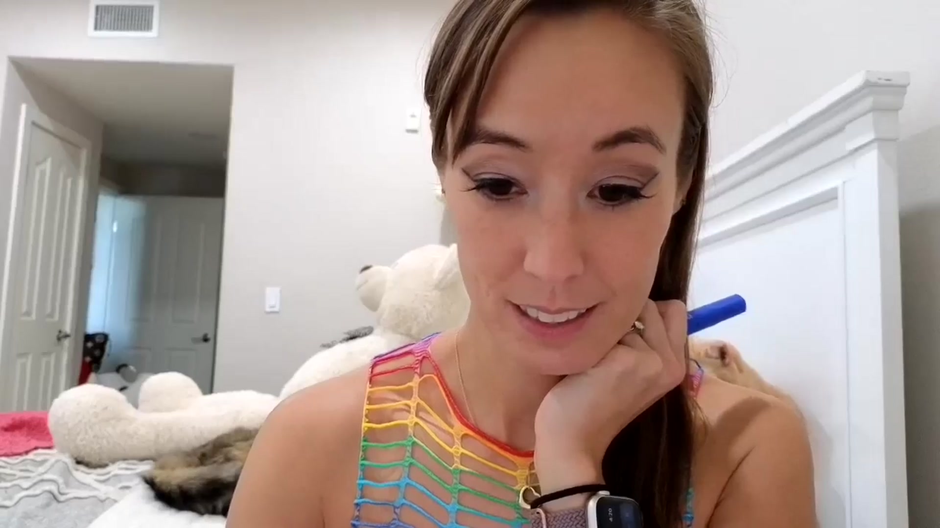 Gallery image thumbnail from Christy_Love's myfreecams stream on, 11/05/2024, 24:24 image 19 of 20