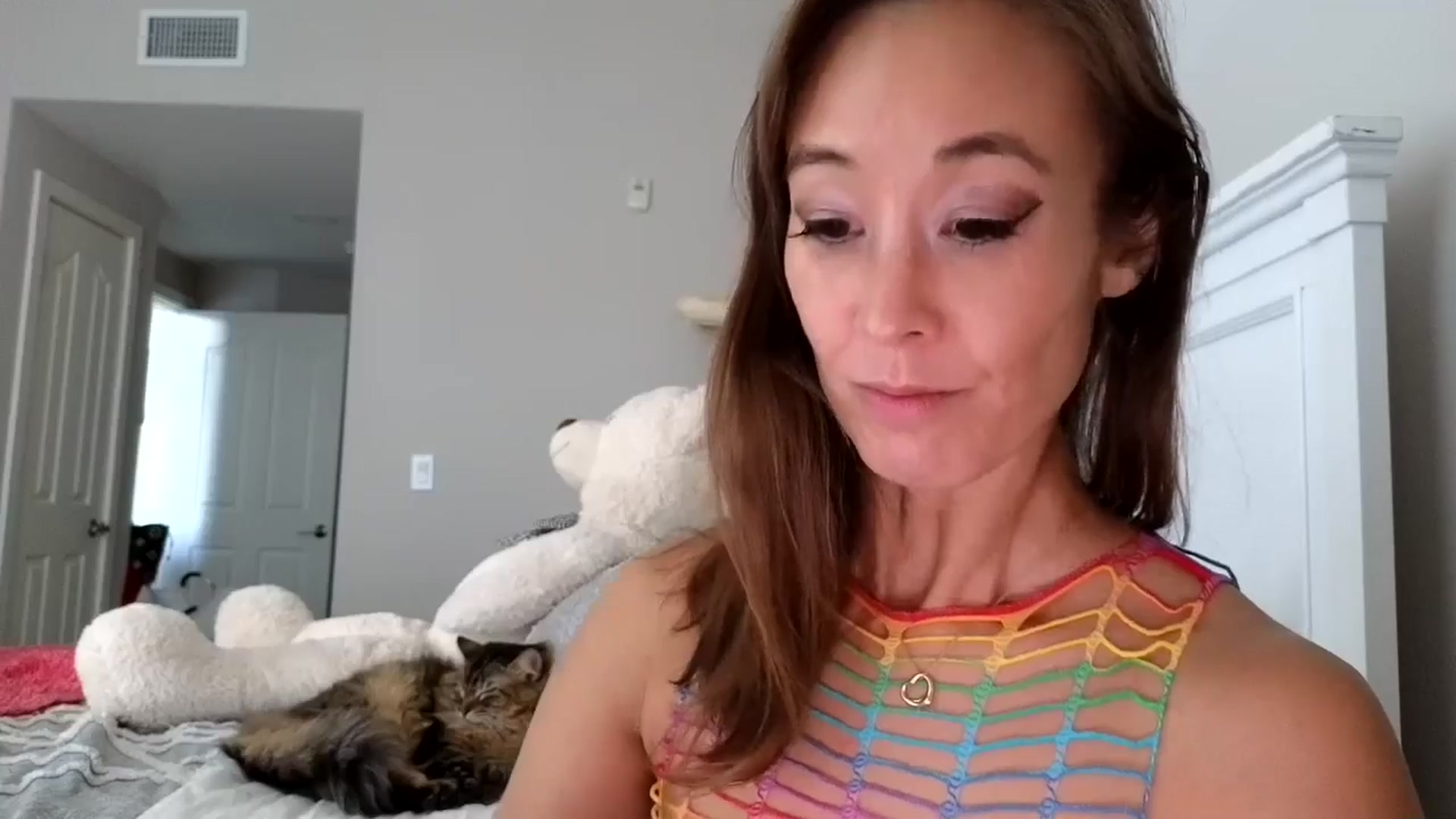 Gallery image thumbnail from Christy_Love's myfreecams stream on, 11/05/2024, 24:24 image 12 of 20