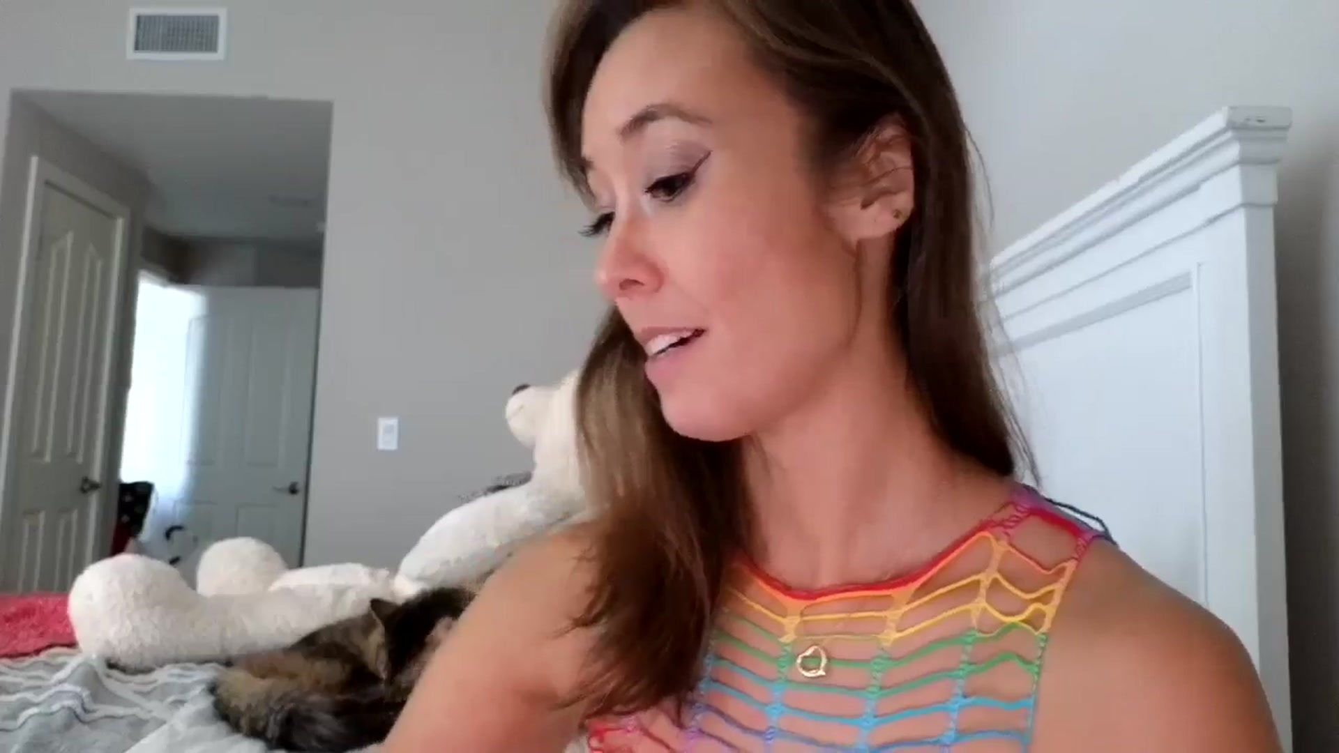 Gallery image thumbnail from Christy_Love's myfreecams stream on, 11/05/2024, 24:24 image 13 of 20
