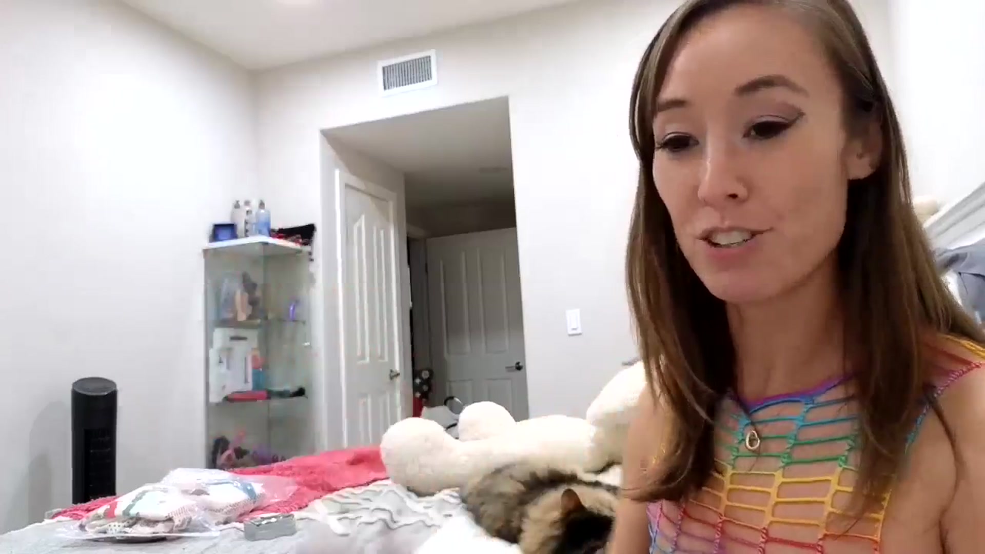 Gallery image thumbnail from Christy_Love's myfreecams stream on, 11/05/2024, 02:49 image 9 of 20