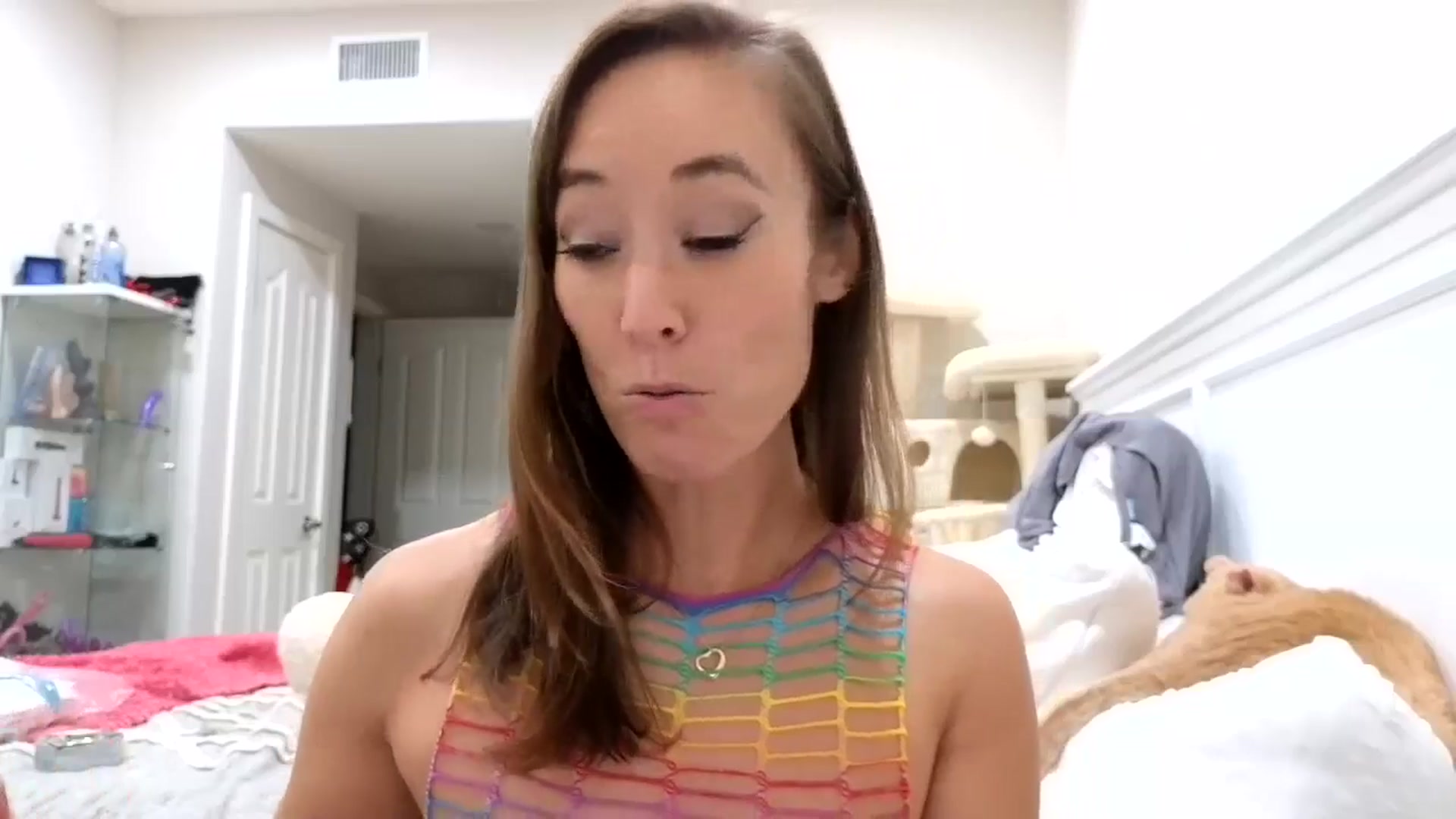 Gallery image thumbnail from Christy_Love's myfreecams stream on, 11/05/2024, 02:49 image 10 of 20