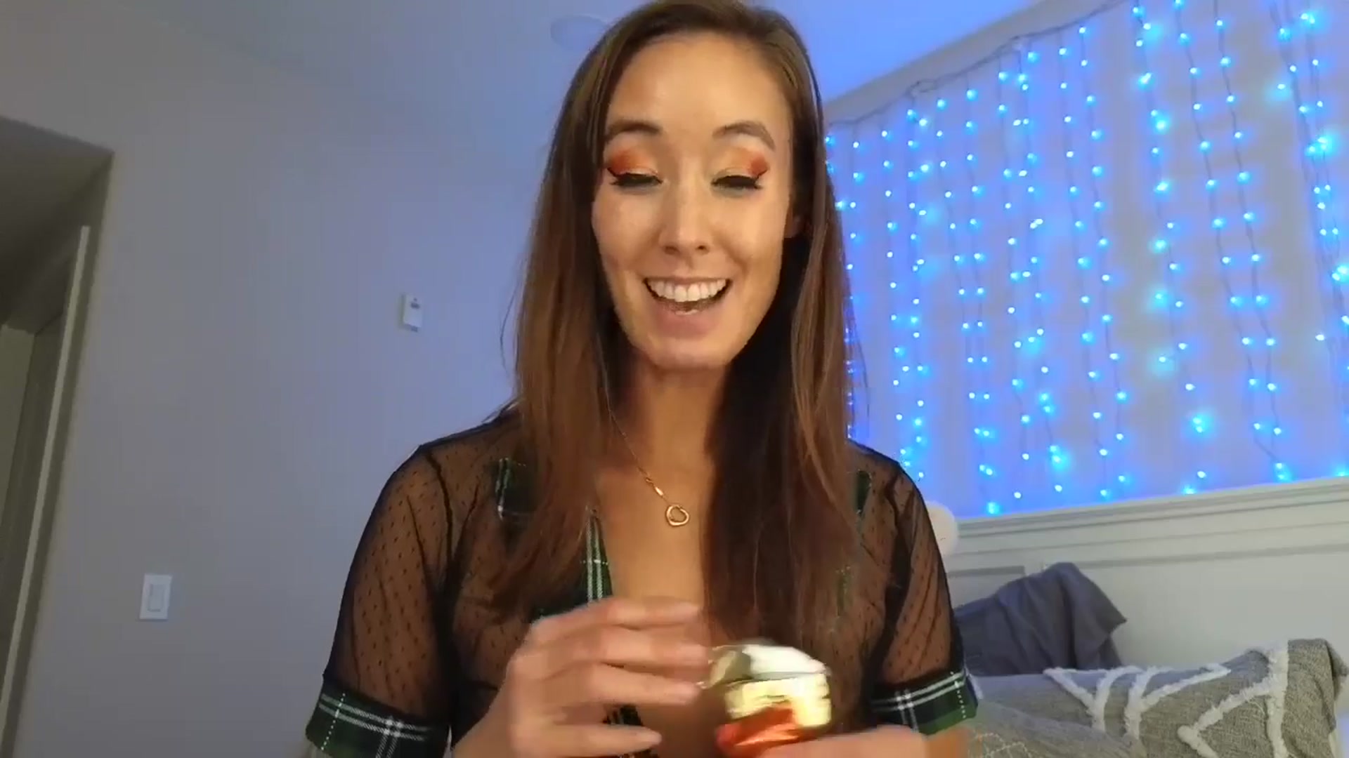 Gallery image thumbnail from Christy_Love's myfreecams stream on, 12/27/2024, 22:52 image 7 of 20
