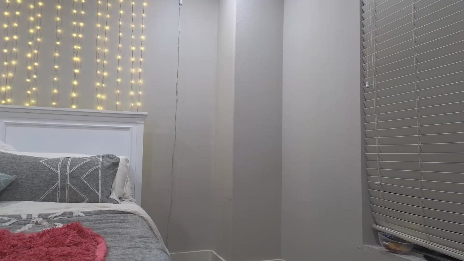 Gallery image thumbnail from Christy_Love's myfreecams stream on, 10/13/2025, 02:02 image 5 of 20