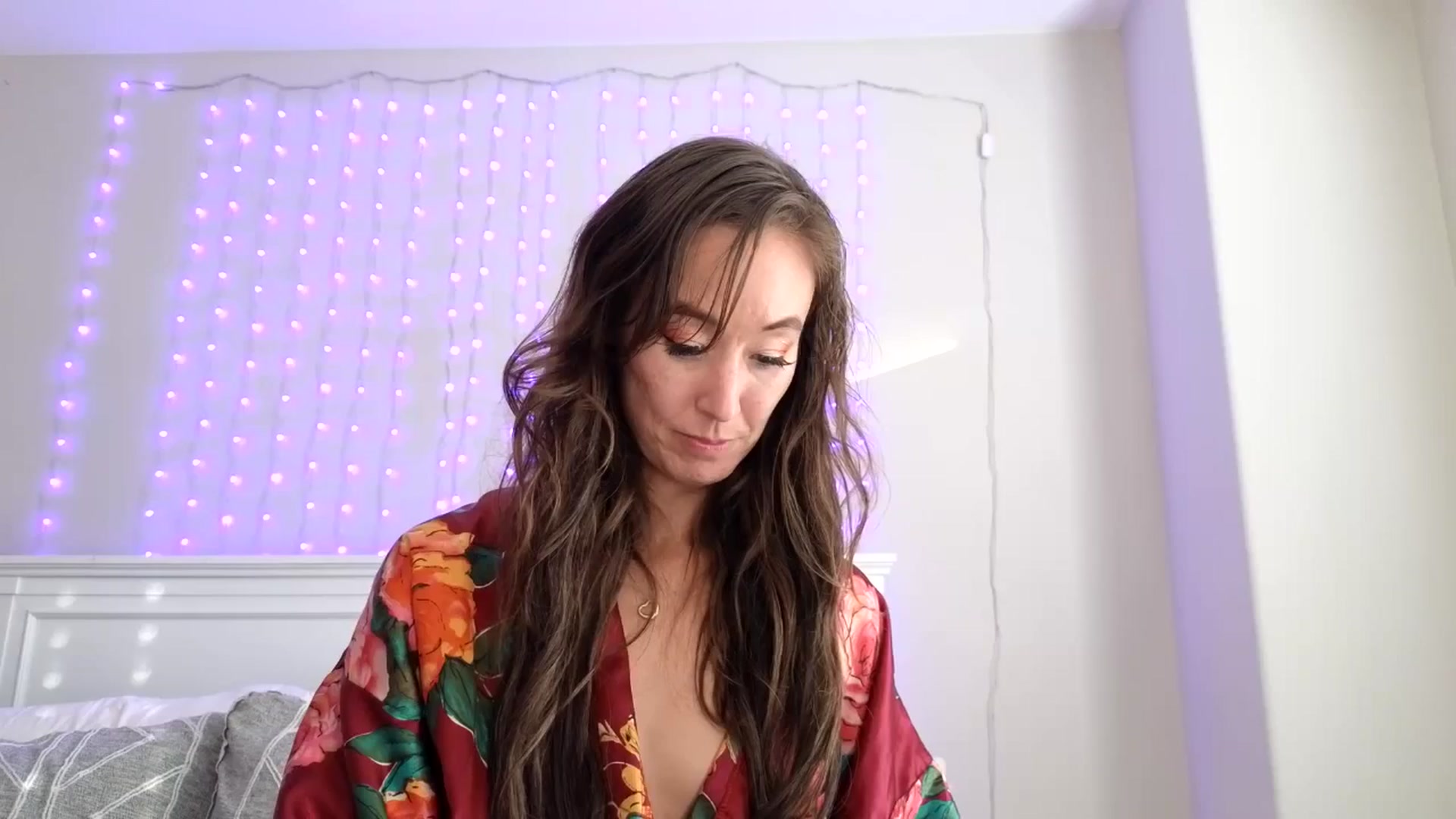 Gallery image thumbnail from Christy_Love's myfreecams stream on, 10/26/2025, 02:05 image 2 of 20