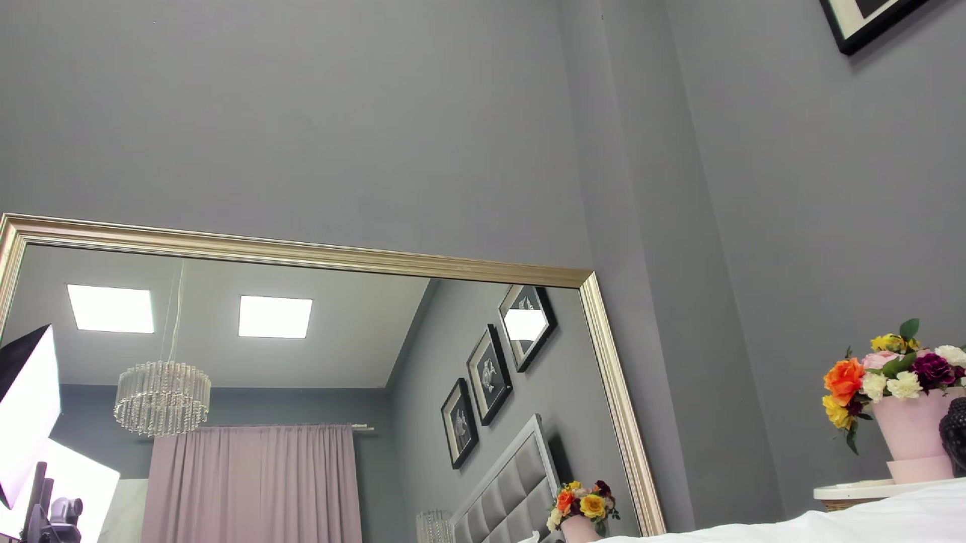 Gallery image thumbnail from ChristynaRos's myfreecams stream on, 02/01/2023, 03:27 image 19 of 20