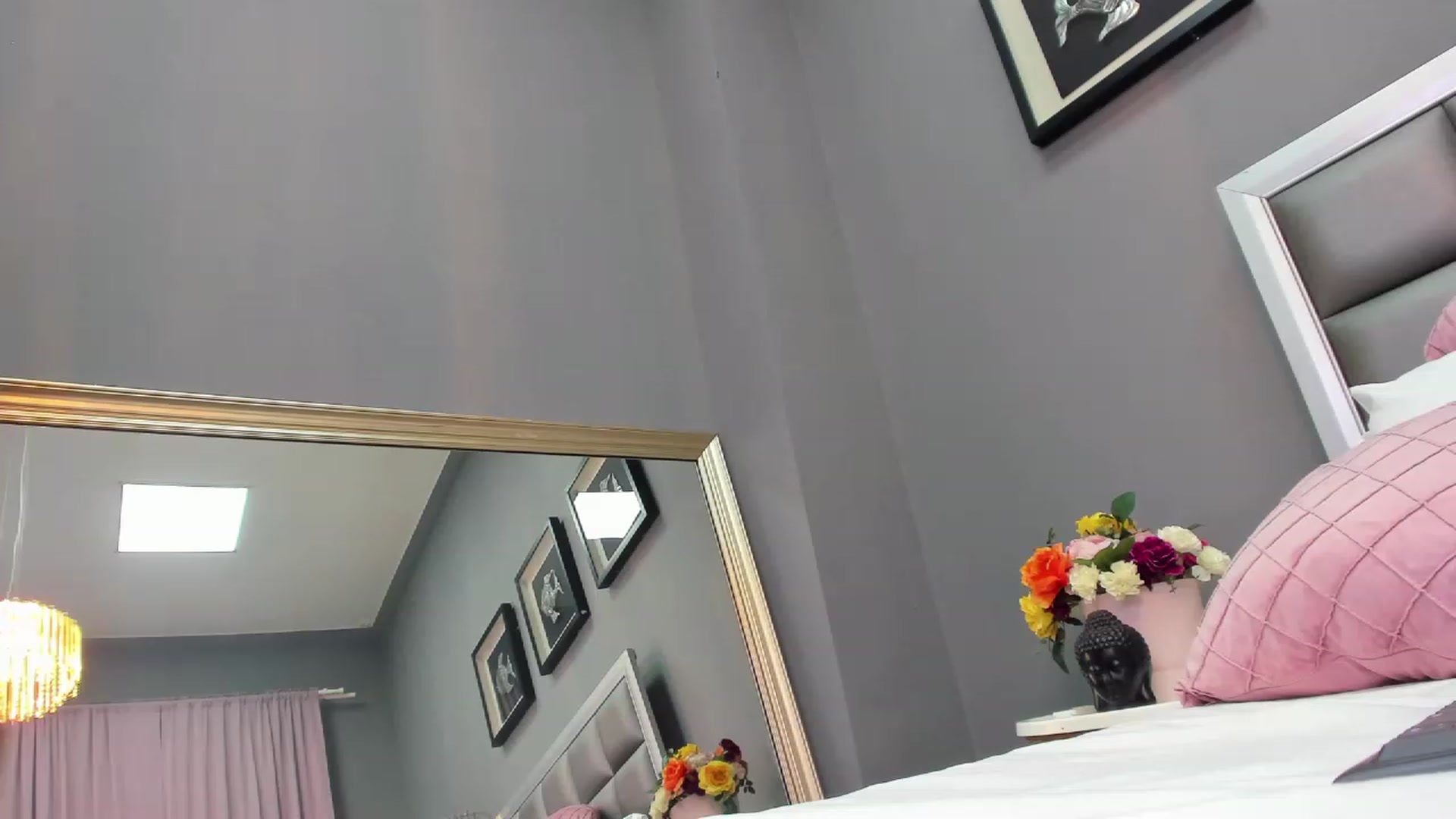 Gallery image thumbnail from ChristynaRos's myfreecams stream on, 02/01/2023, 21:48 image 19 of 20