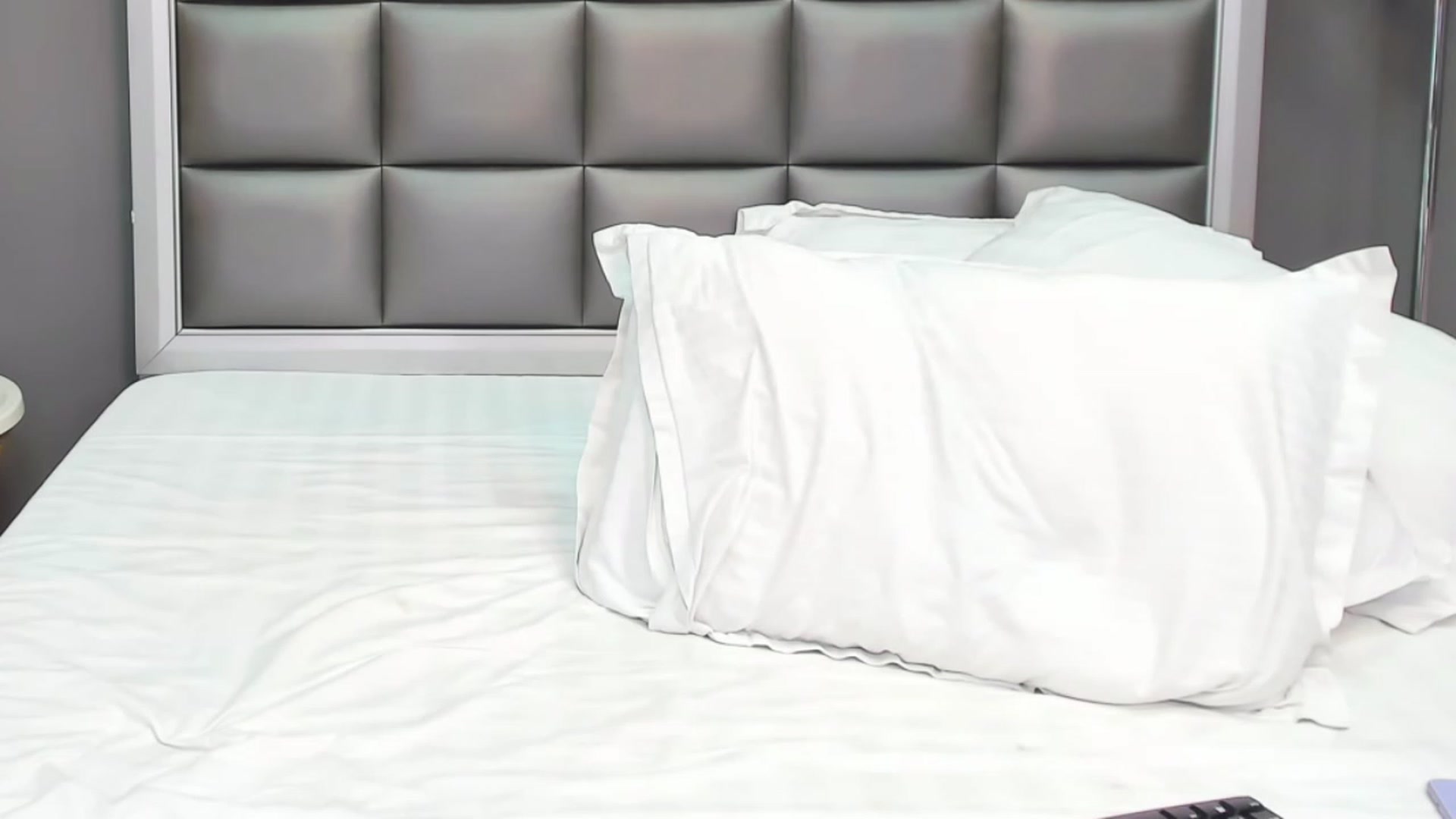 Gallery image thumbnail from ChristynaRos's myfreecams stream on, 02/09/2023, 03:27 image 10 of 20