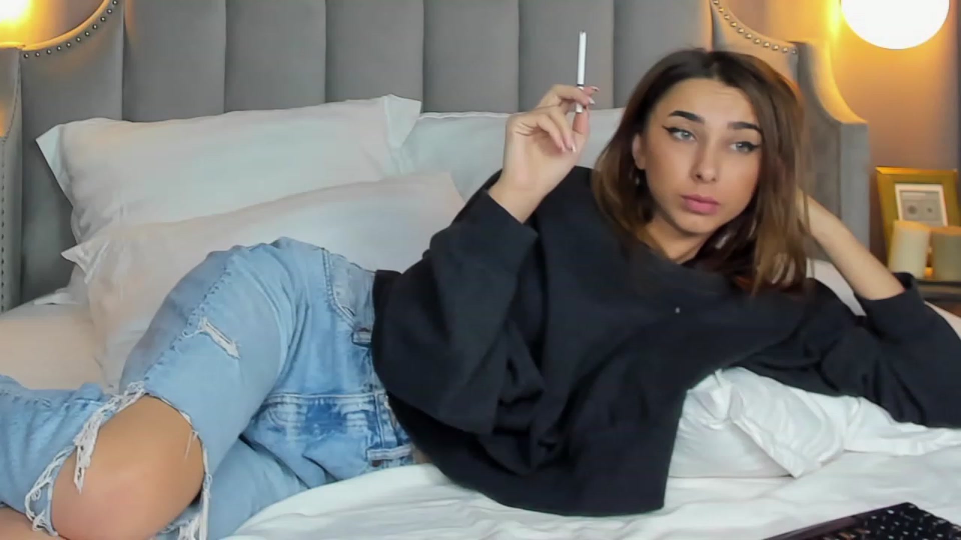 Gallery image thumbnail from ChristynaRos's myfreecams stream on, 02/17/2023, 03:27 image 17 of 20