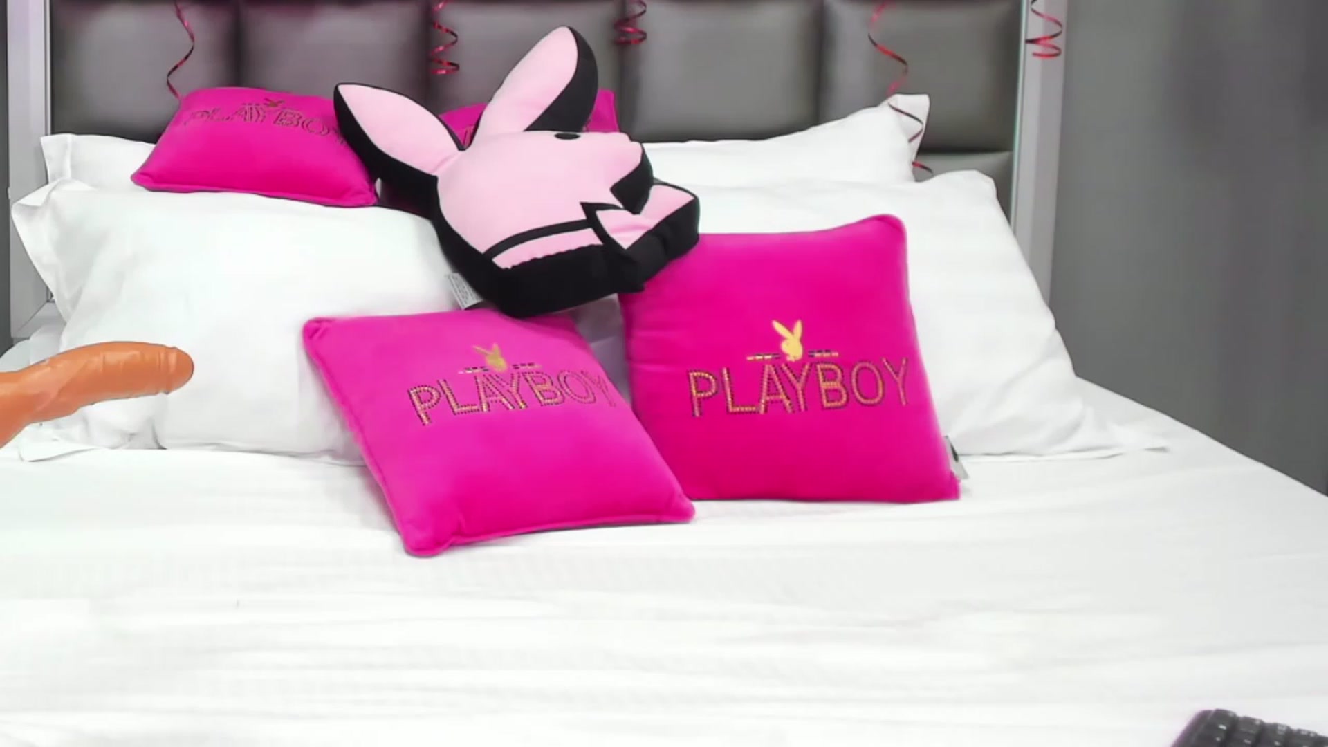 Gallery image thumbnail from ChristynaRos's myfreecams stream on, 03/09/2023, 22:59 image 1 of 20