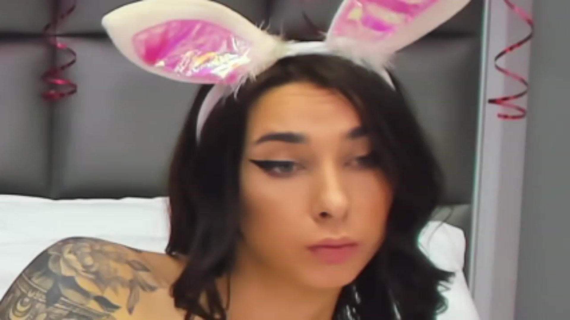 Gallery image thumbnail from ChristynaRos's myfreecams stream on, 03/10/2023, 02:19 image 19 of 20