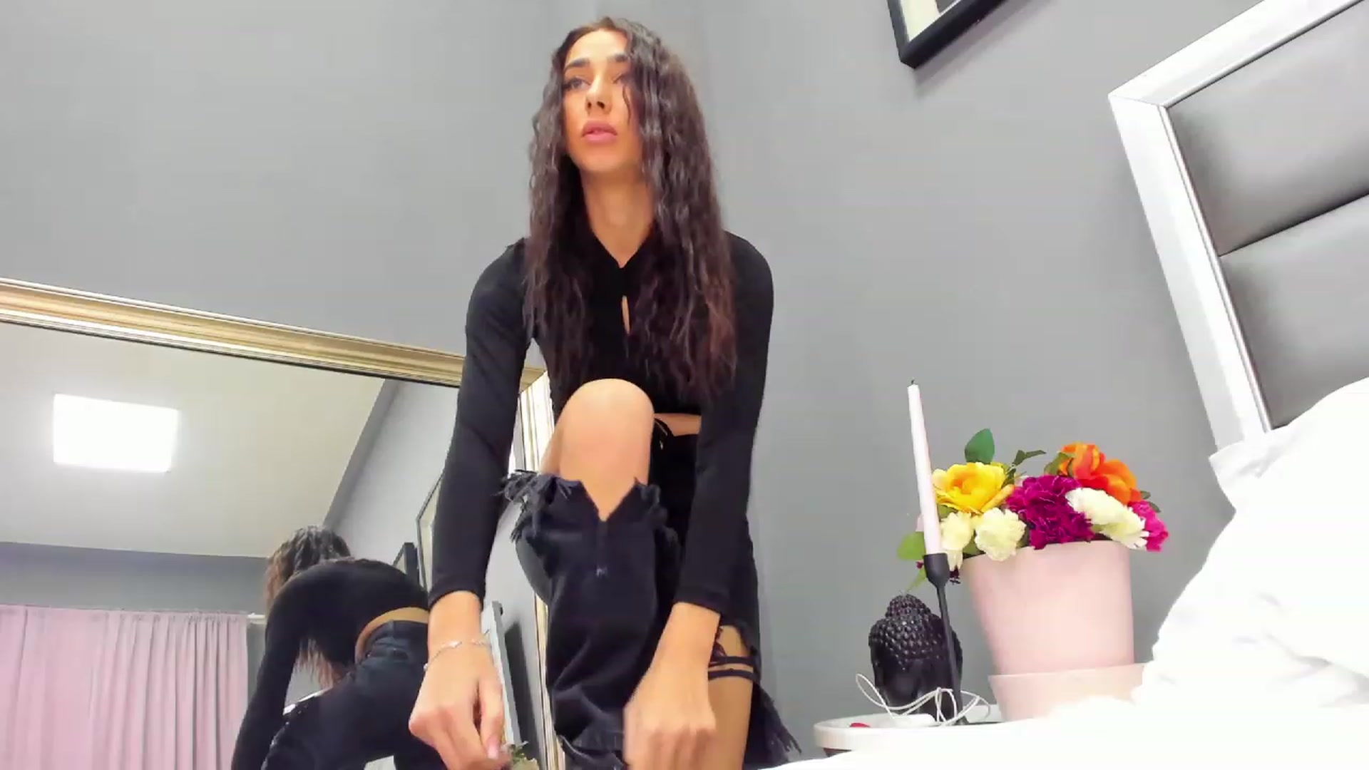 Gallery image thumbnail from ChristynaRos's myfreecams stream on, 04/01/2023, 02:22 image 3 of 20