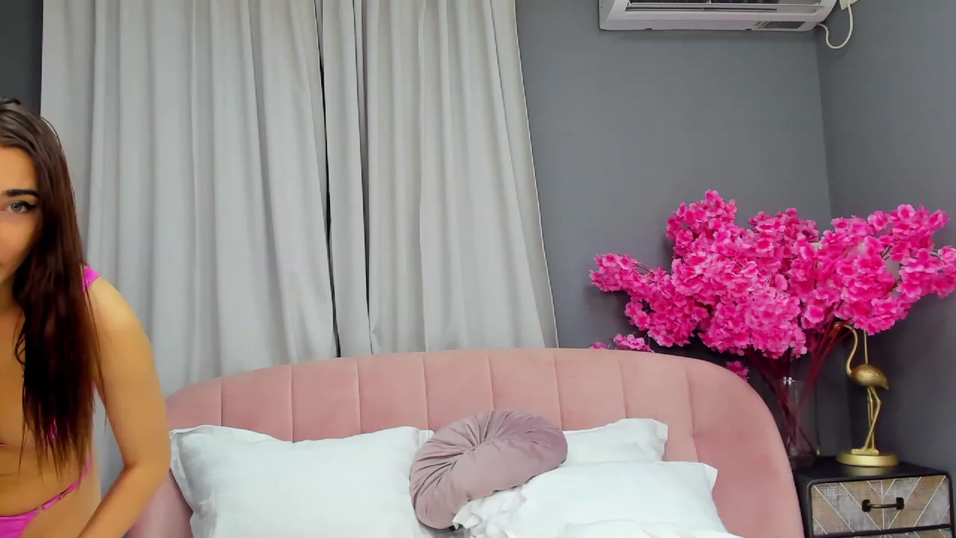 Gallery image thumbnail from ChristynaRos's myfreecams stream on, 06/13/2023, 02:30 image 19 of 20