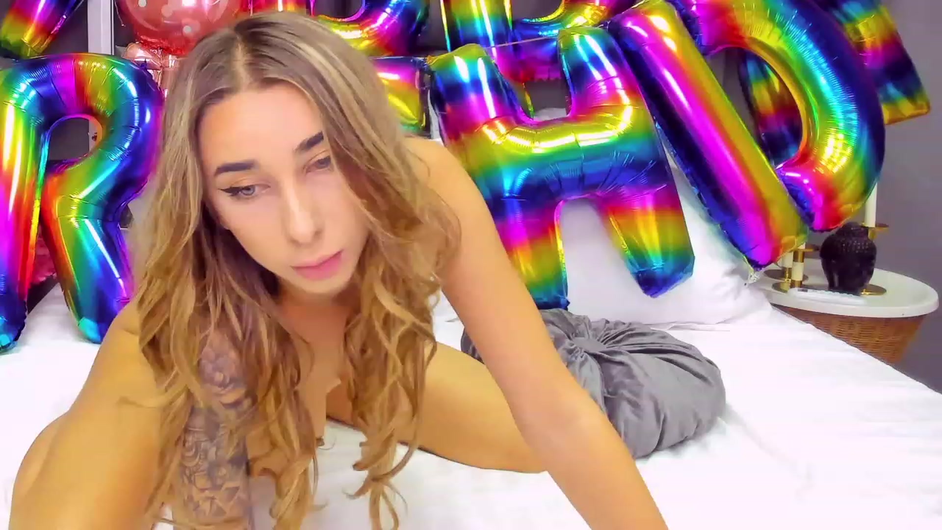 Gallery image thumbnail from ChristynaRos's myfreecams stream on, 10/25/2023, 23:17 image 7 of 20