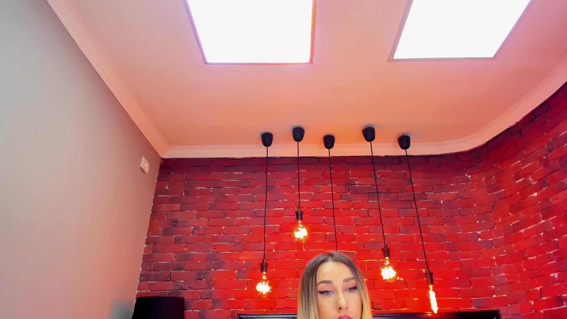 Gallery image thumbnail from ChristynaRos's myfreecams stream on, 04/24/2026, 23:00 image 1 of 20