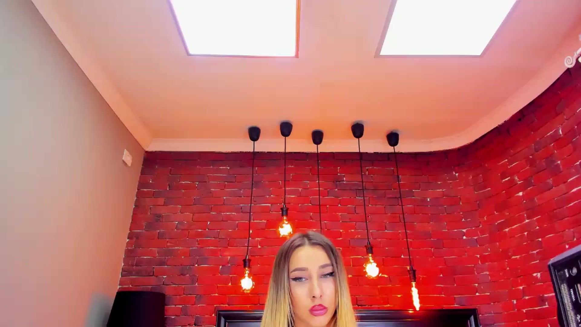 Gallery image thumbnail from ChristynaRos's myfreecams stream on, 05/10/2026, 23:48 image 4 of 20
