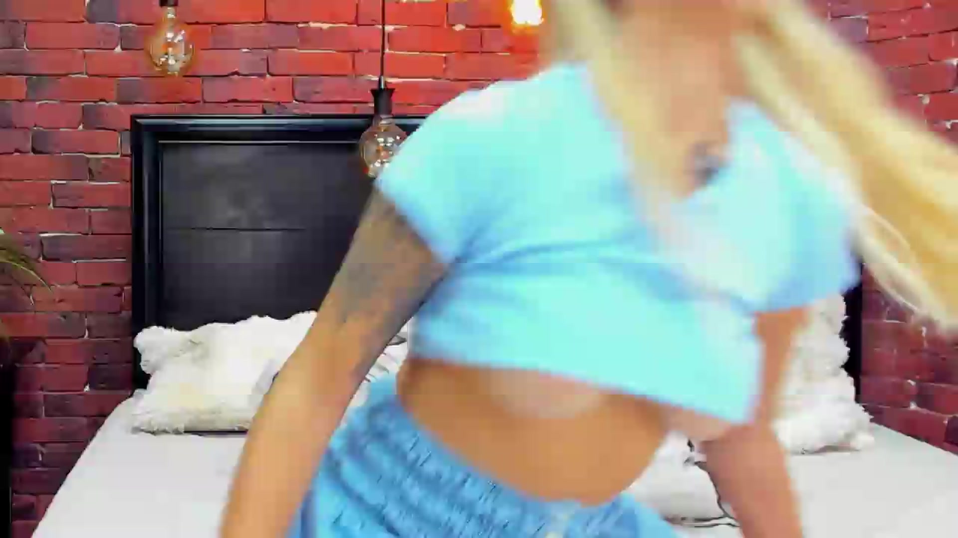 Gallery image thumbnail from ChristynaRos's myfreecams stream on, 09/07/2026, 23:04 image 3 of 20