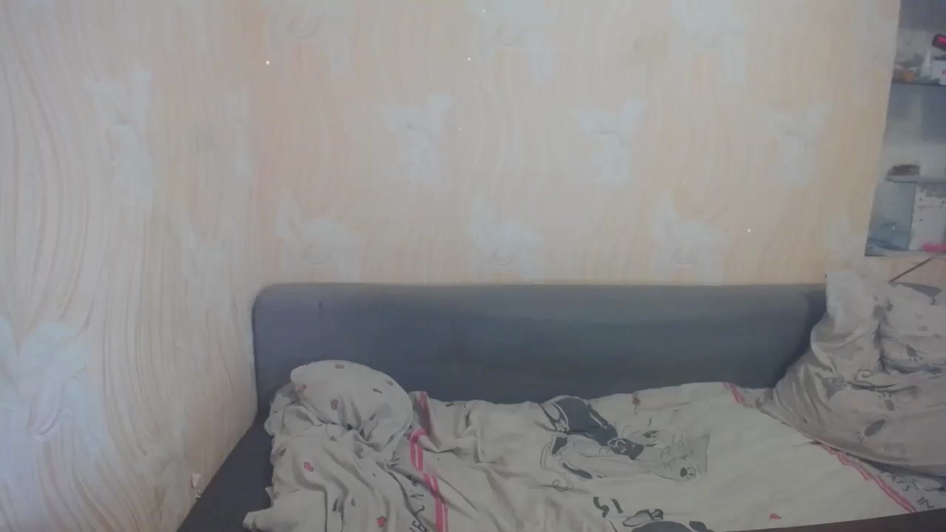 Gallery image thumbnail from ChrystalBella's myfreecams stream on, 12/06/2025, 11:55 image 5 of 20