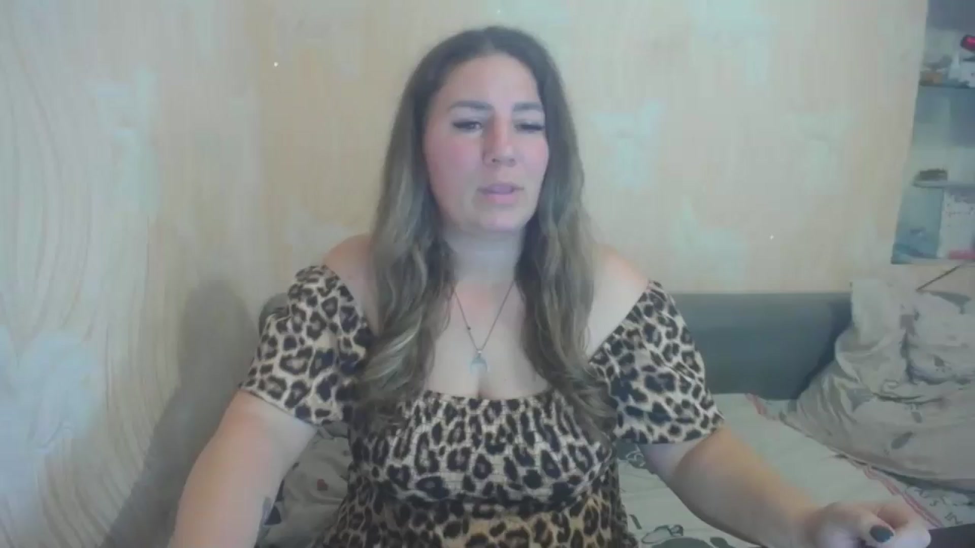 Gallery image thumbnail from ChrystalBella's myfreecams stream on, 12/06/2025, 11:55 image 19 of 20