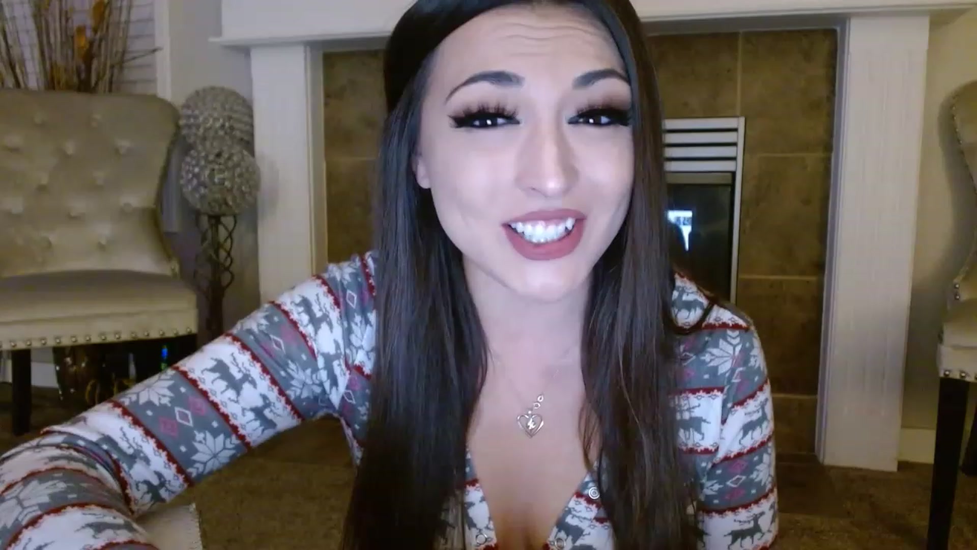 Gallery image thumbnail from Ciarra's myfreecams stream on, 11/26/2022, 06:03 image 3 of 20