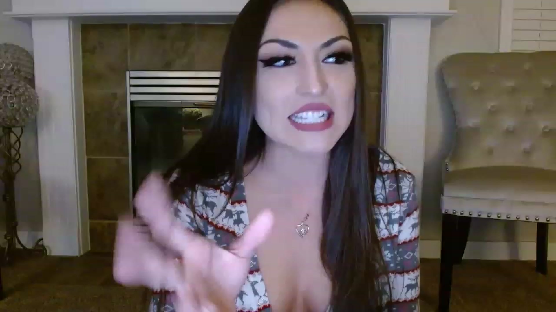 Gallery image thumbnail from Ciarra's myfreecams stream on, 11/26/2022, 06:03 image 10 of 20