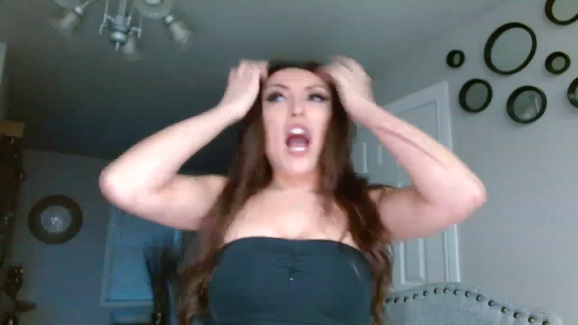 Gallery image thumbnail from Ciarra's myfreecams stream on, 04/05/2023, 03:20 image 7 of 20