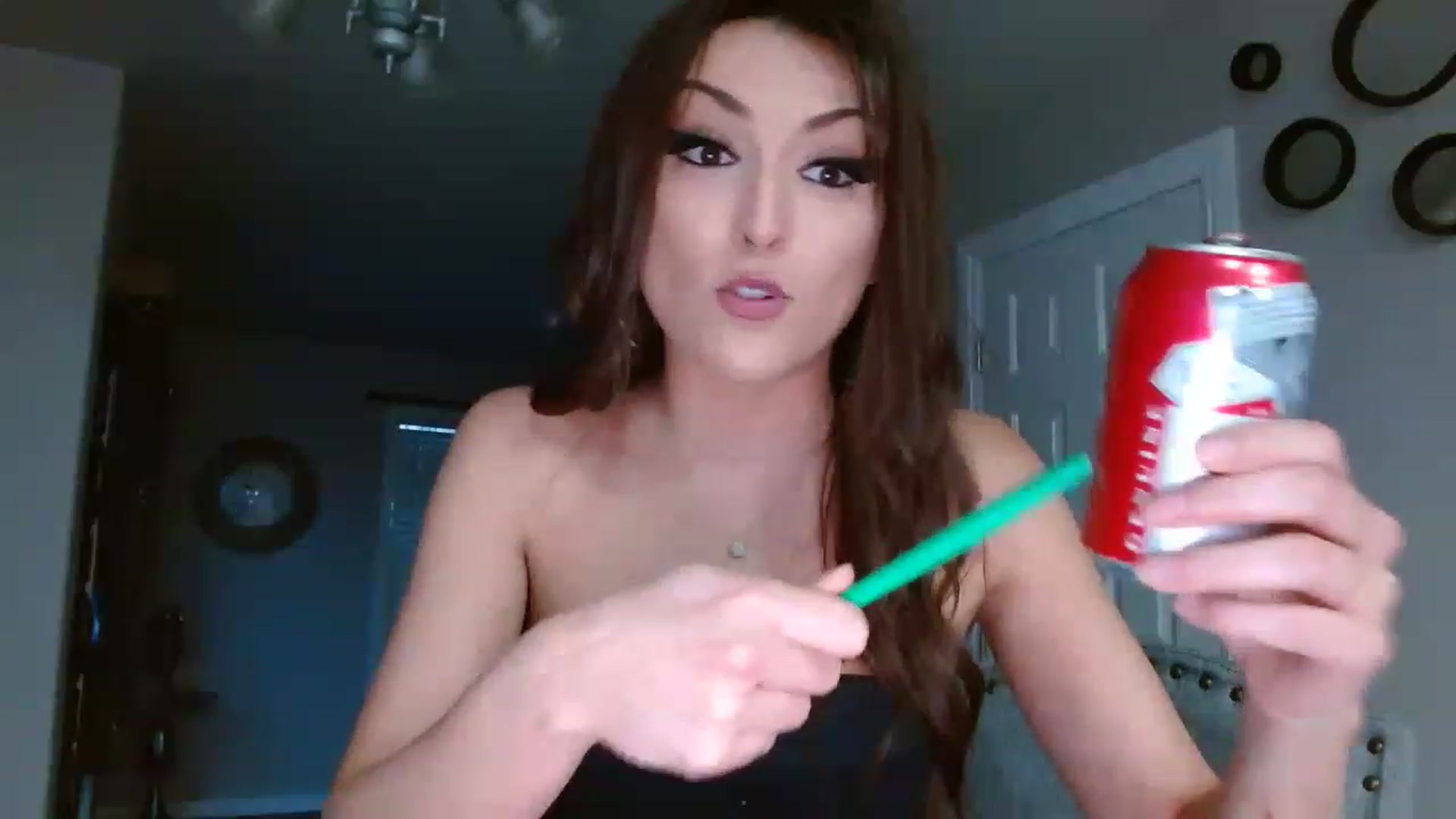 Gallery image thumbnail from Ciarra's myfreecams stream on, 04/05/2023, 03:20 image 6 of 20