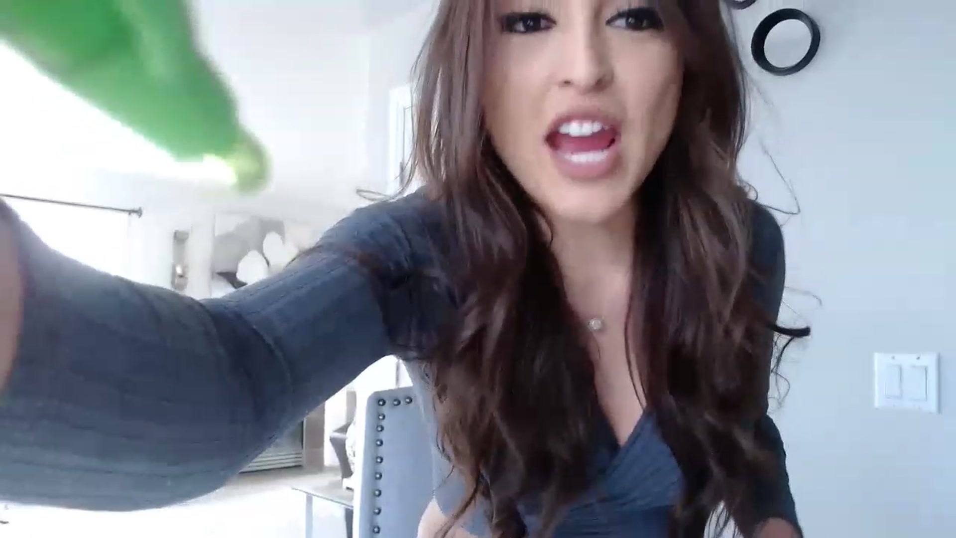 Gallery image thumbnail from Ciarra's myfreecams stream on, 04/20/2023, 02:20 image 5 of 20