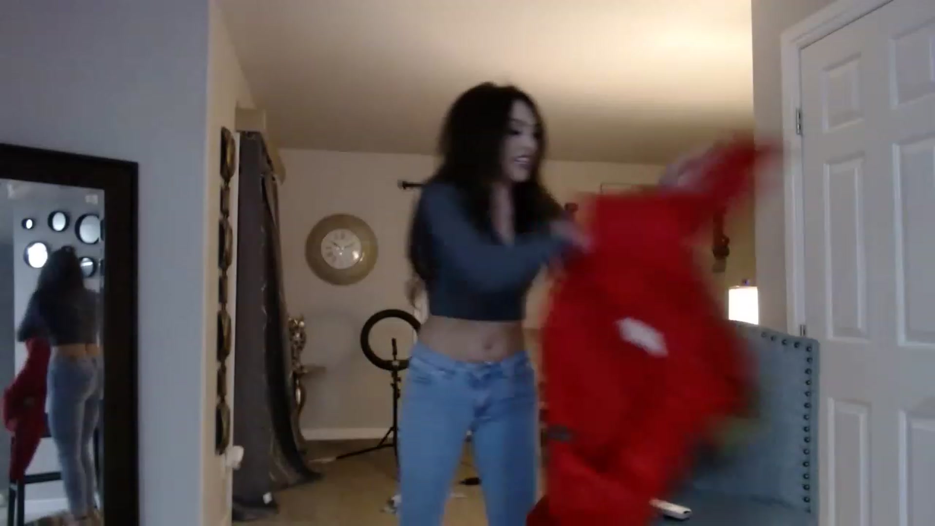 Gallery image thumbnail from Ciarra's myfreecams stream on, 04/20/2023, 03:09 image 8 of 20
